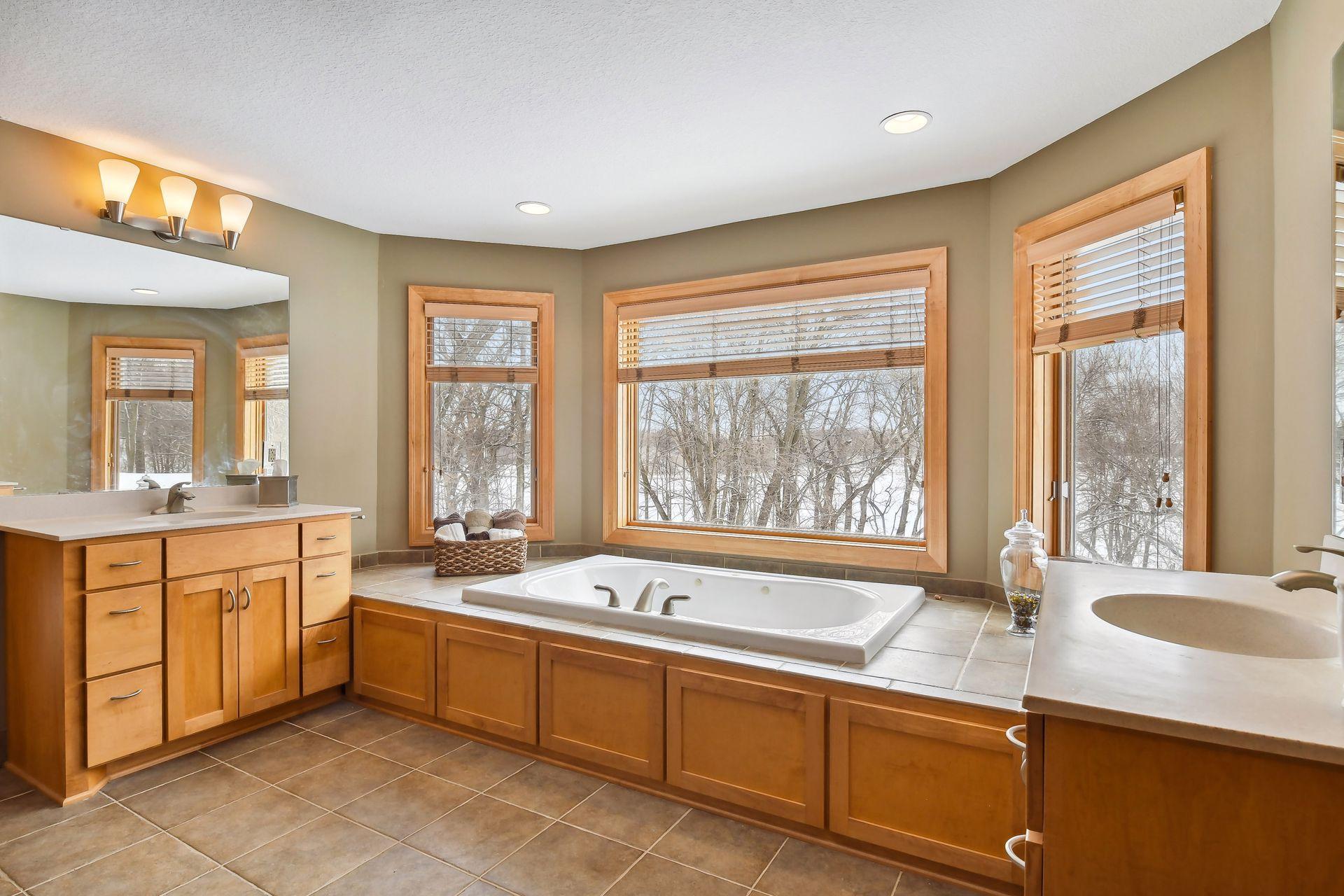7261 Tamarack Trail