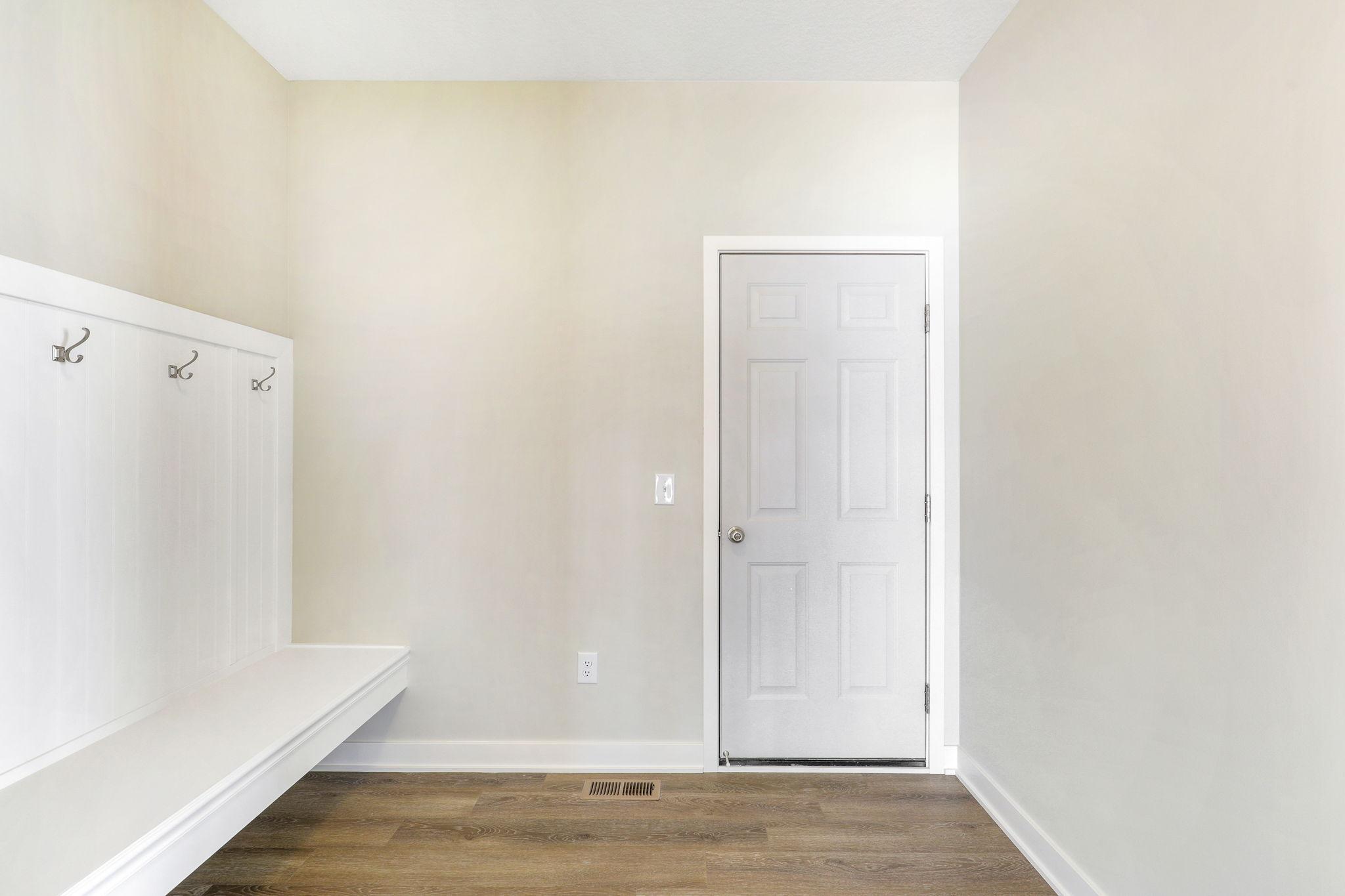 9605 West Wind Trail