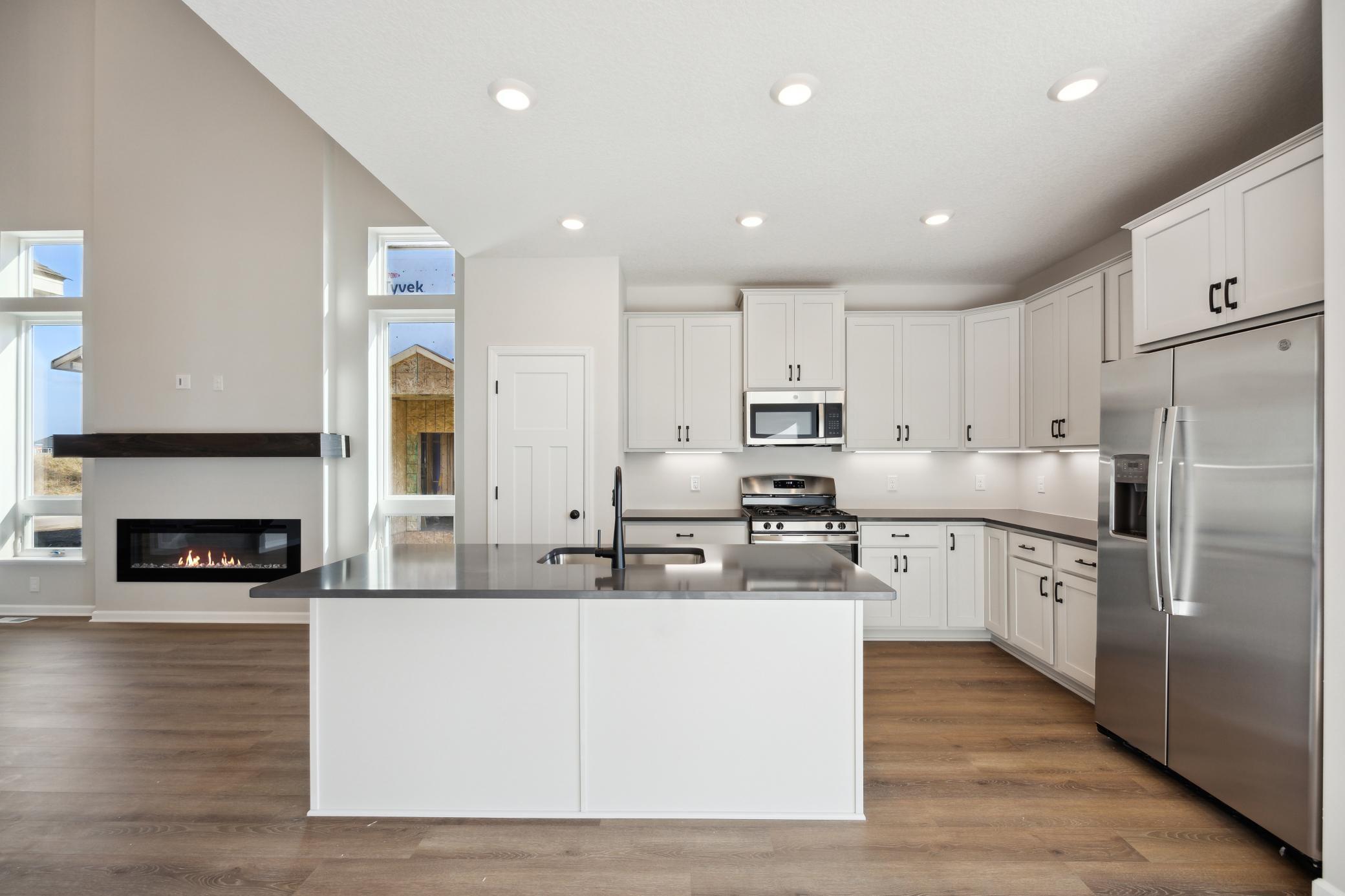 6739 Bluestem Way
