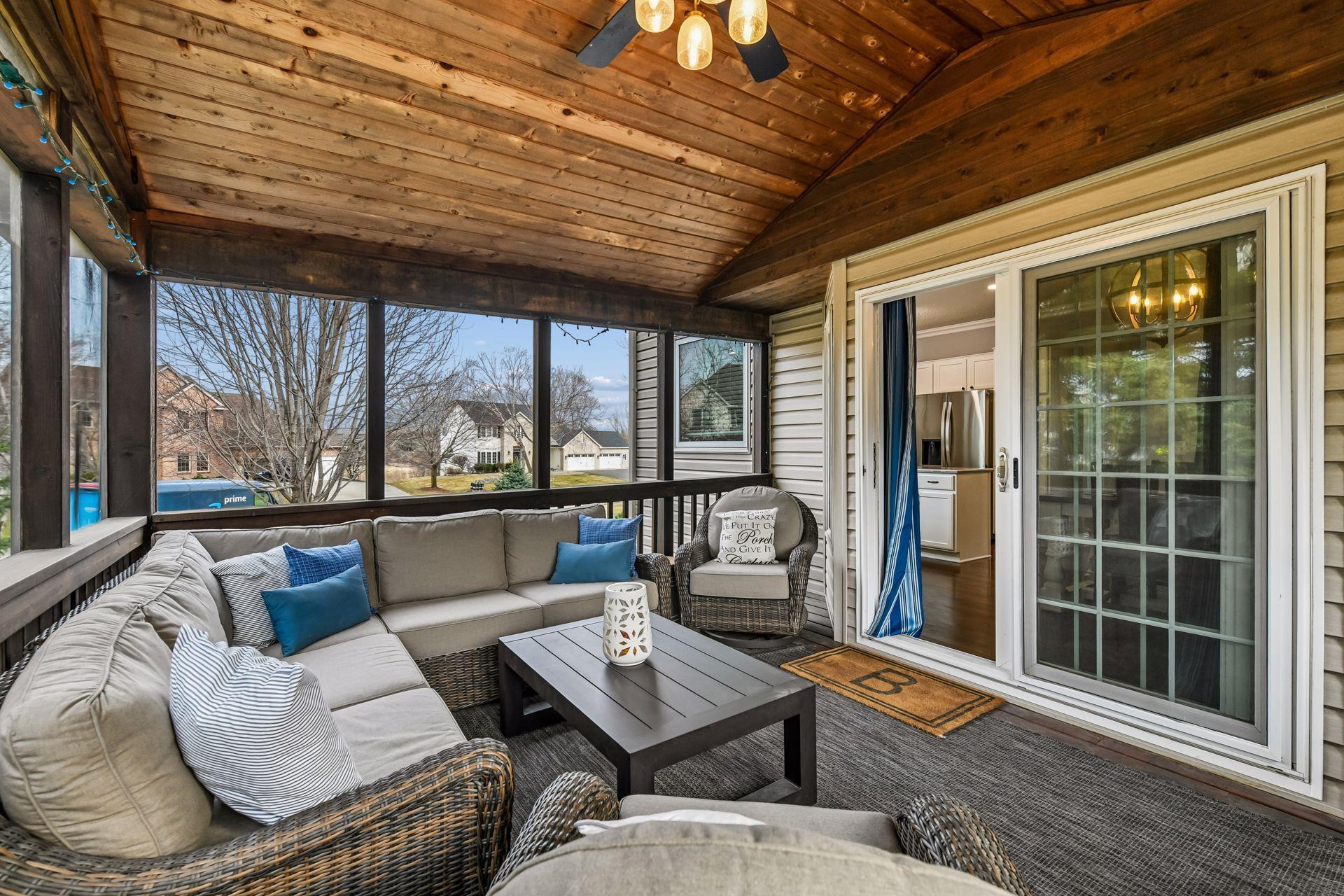 1944 Creek View Court