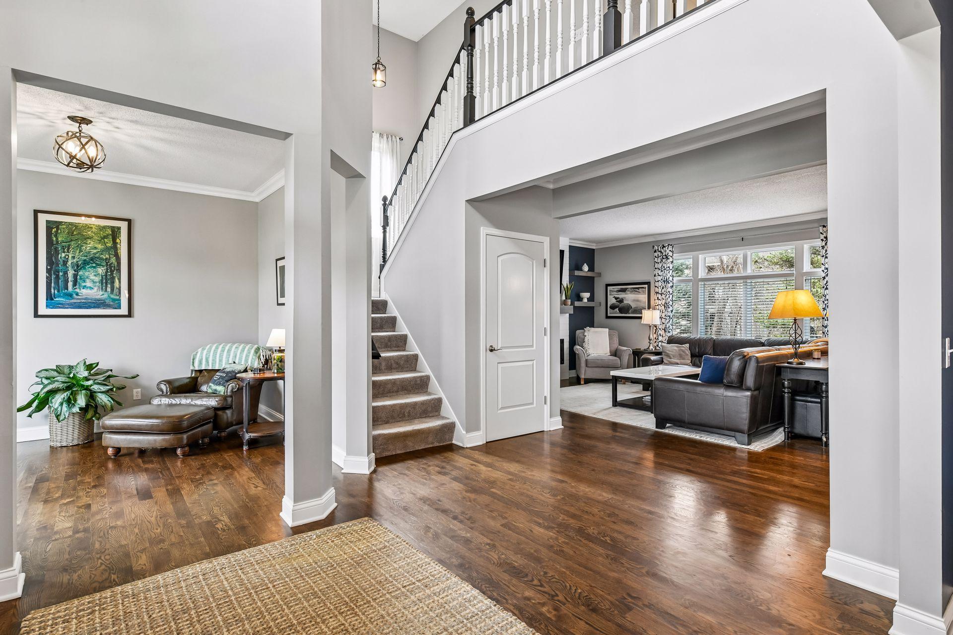 1944 Creek View Court