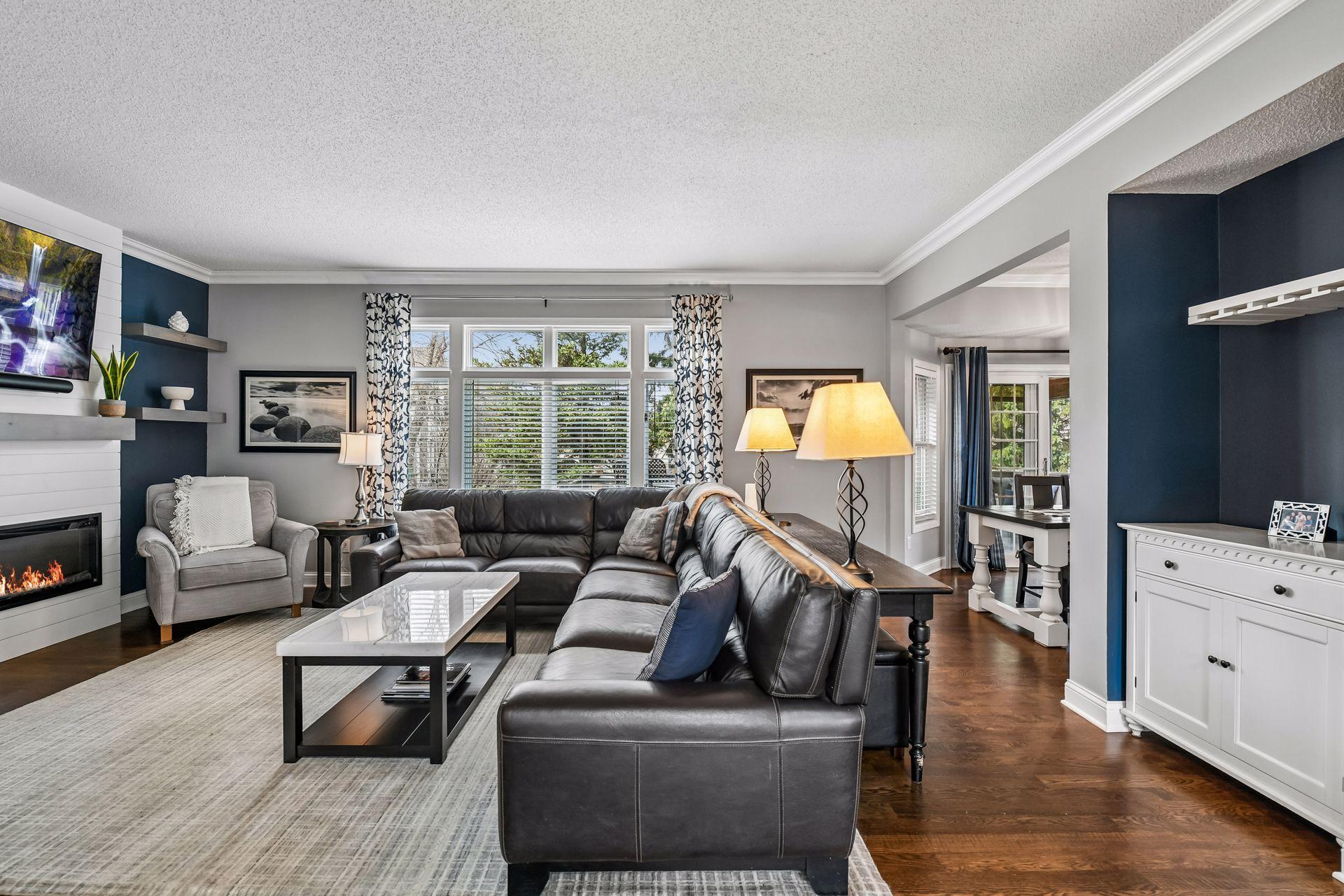 1944 Creek View Court