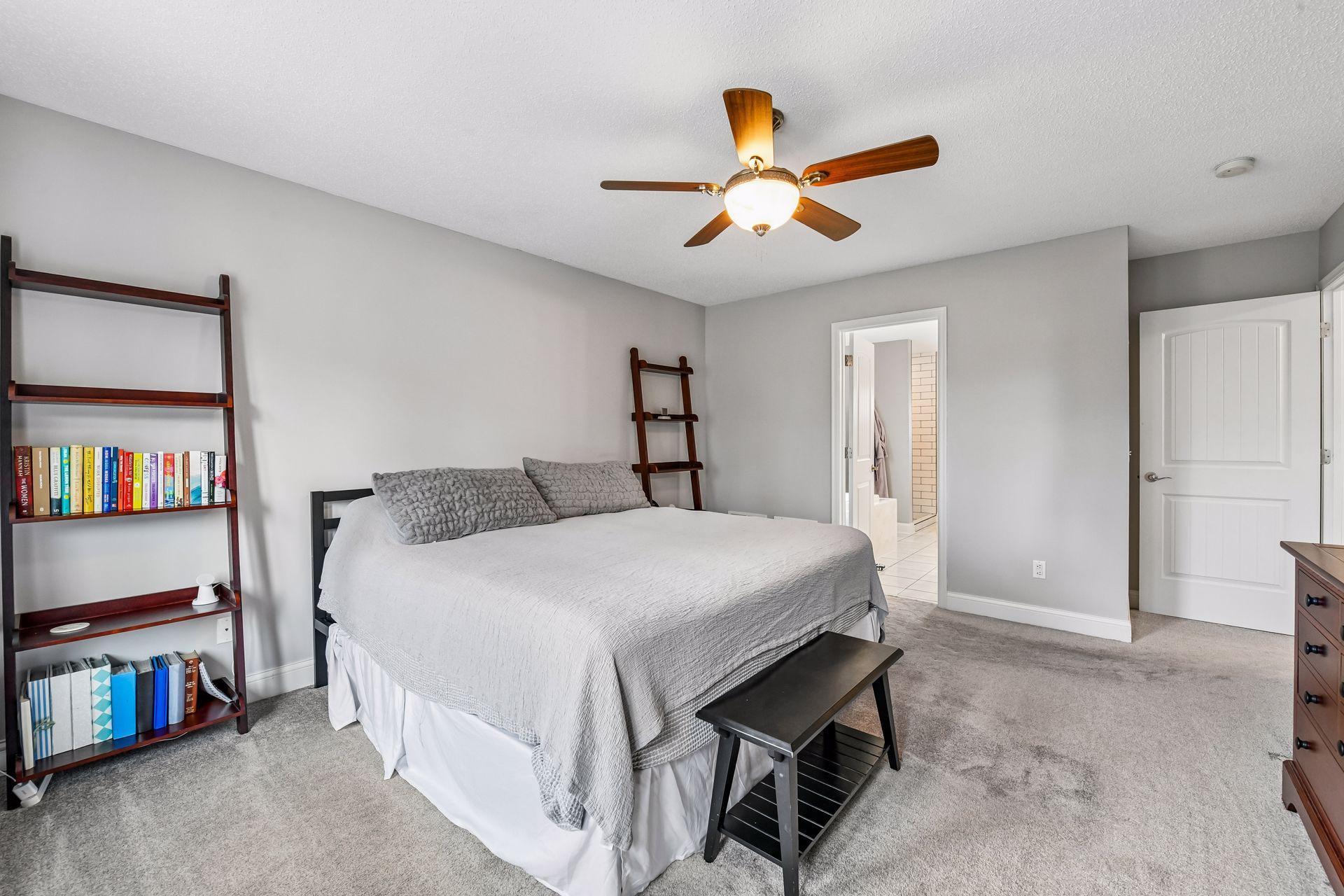 1944 Creek View Court