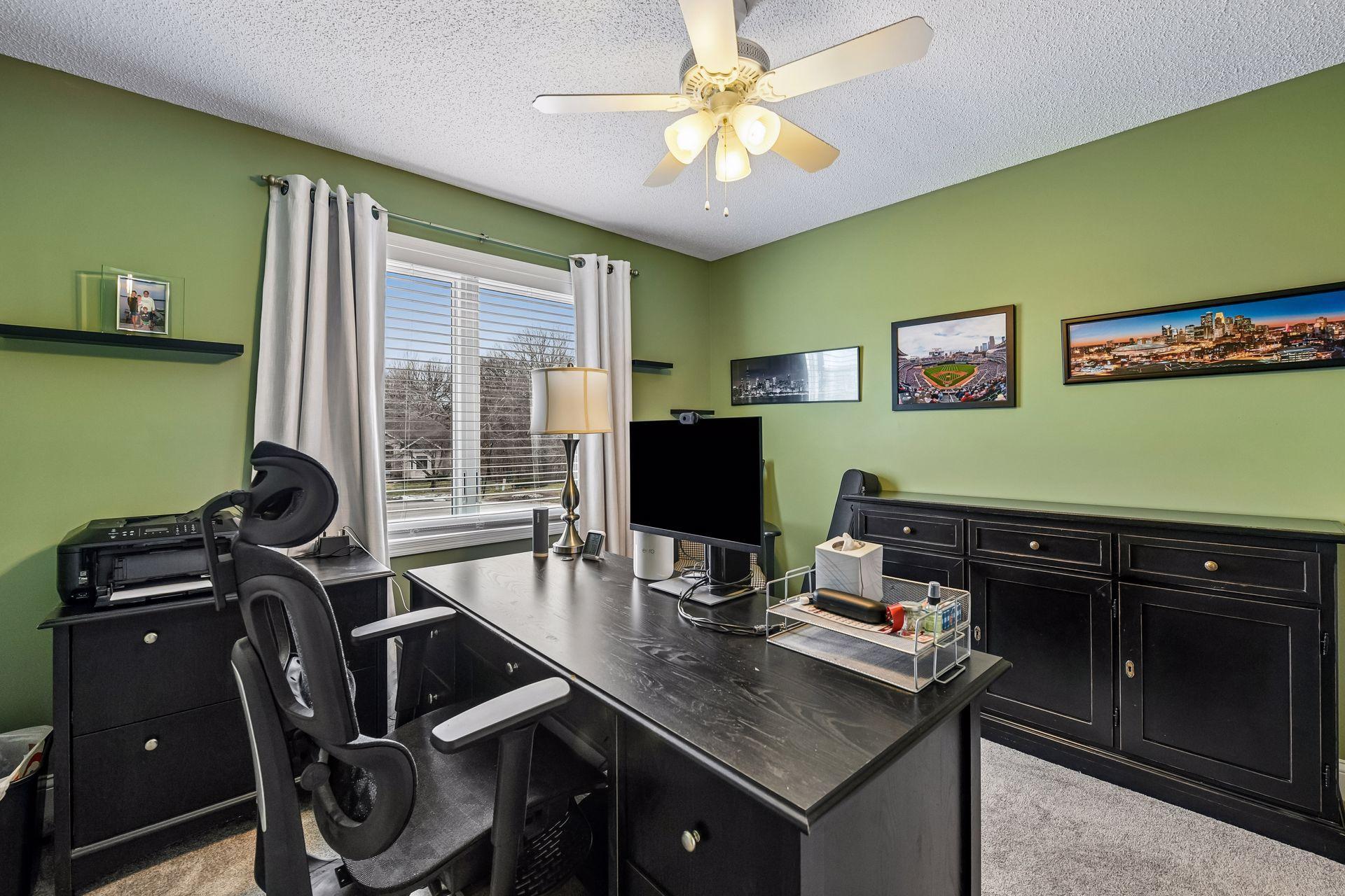 1944 Creek View Court