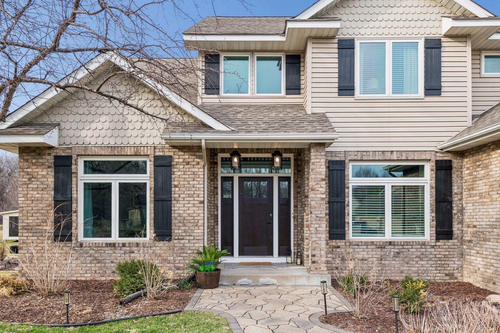 1944 Creek View Court