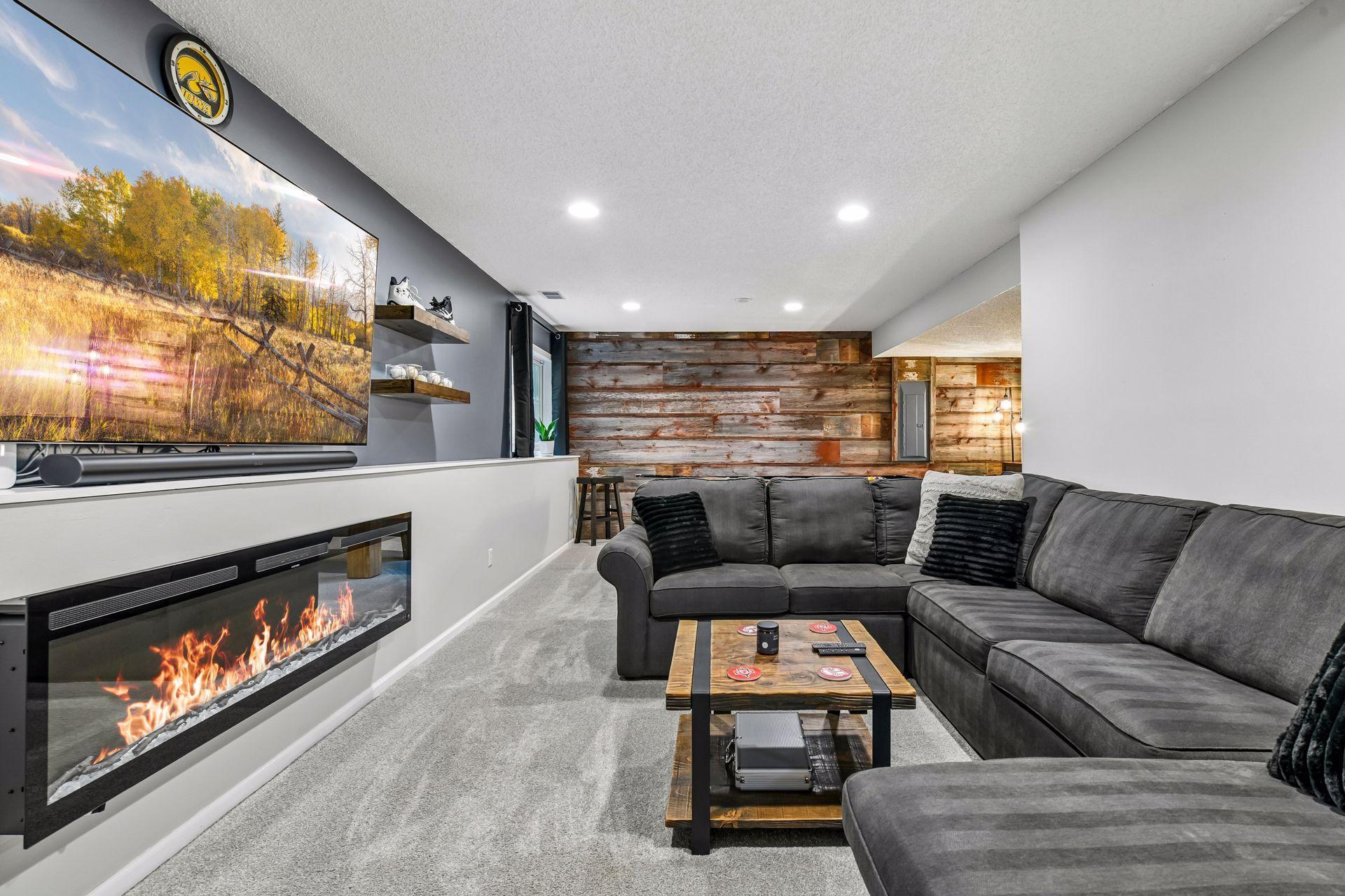 1944 Creek View Court