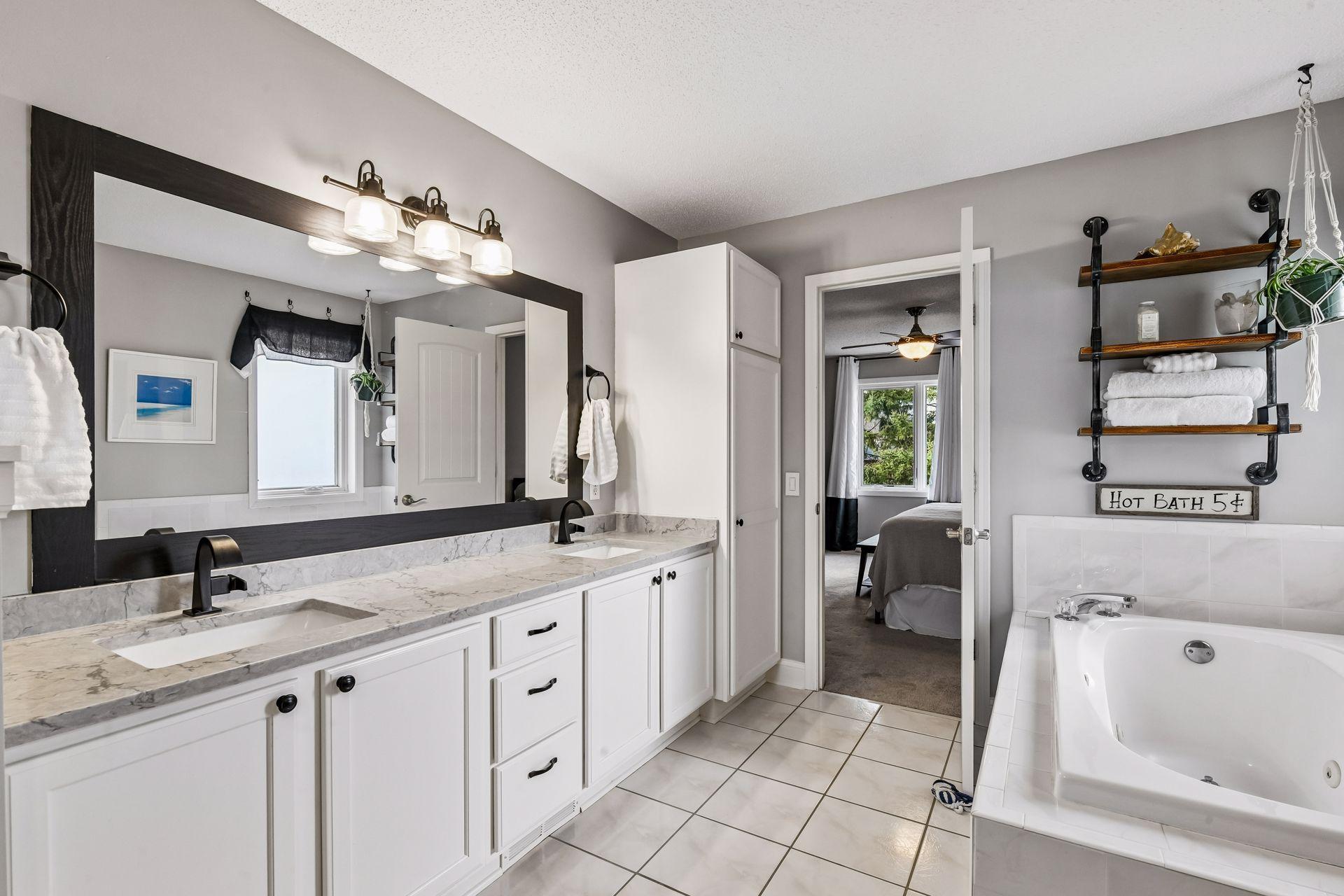 1944 Creek View Court