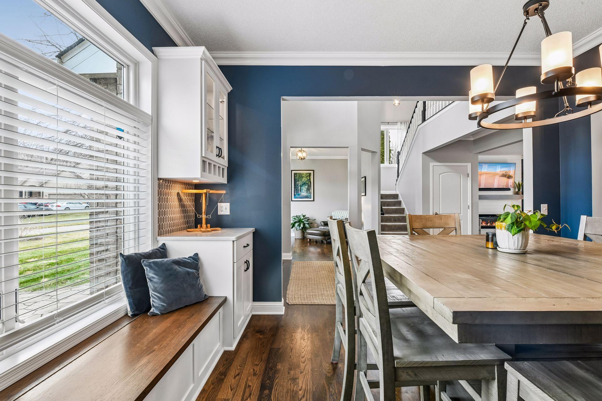 1944 Creek View Court