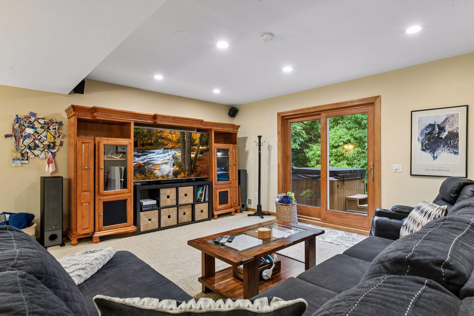 8796 Horizon Ridge