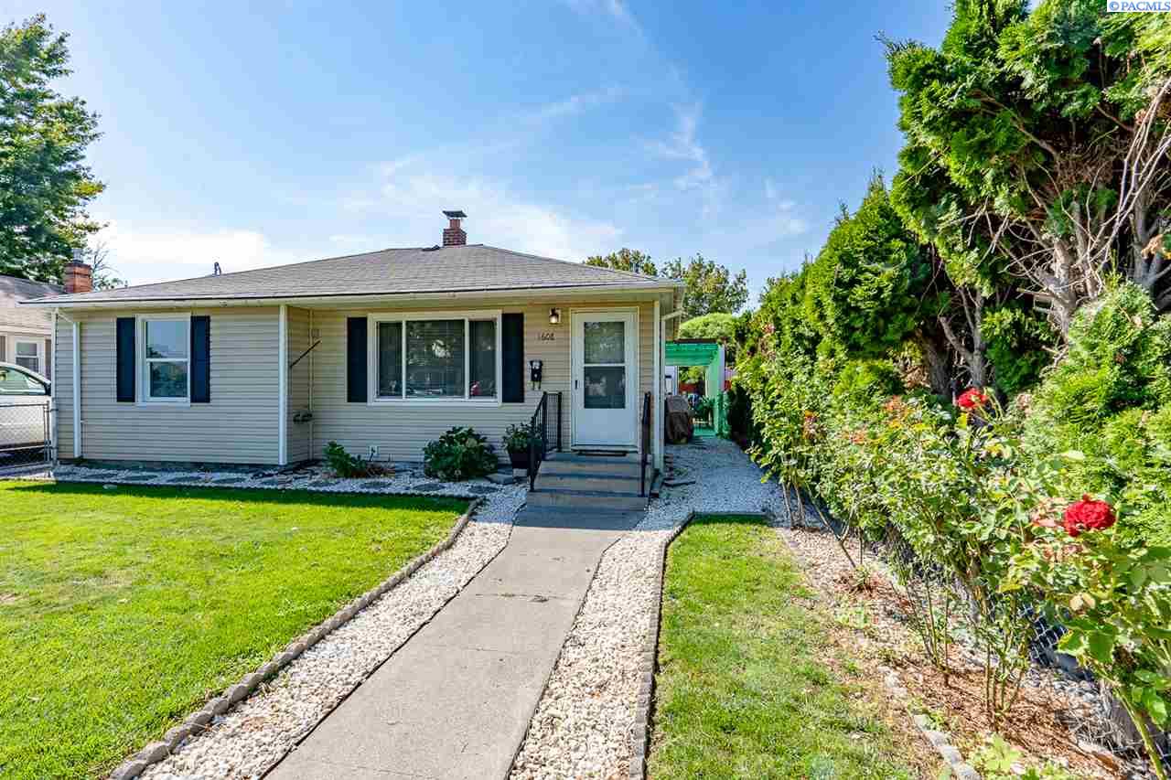 1608 W Yakima