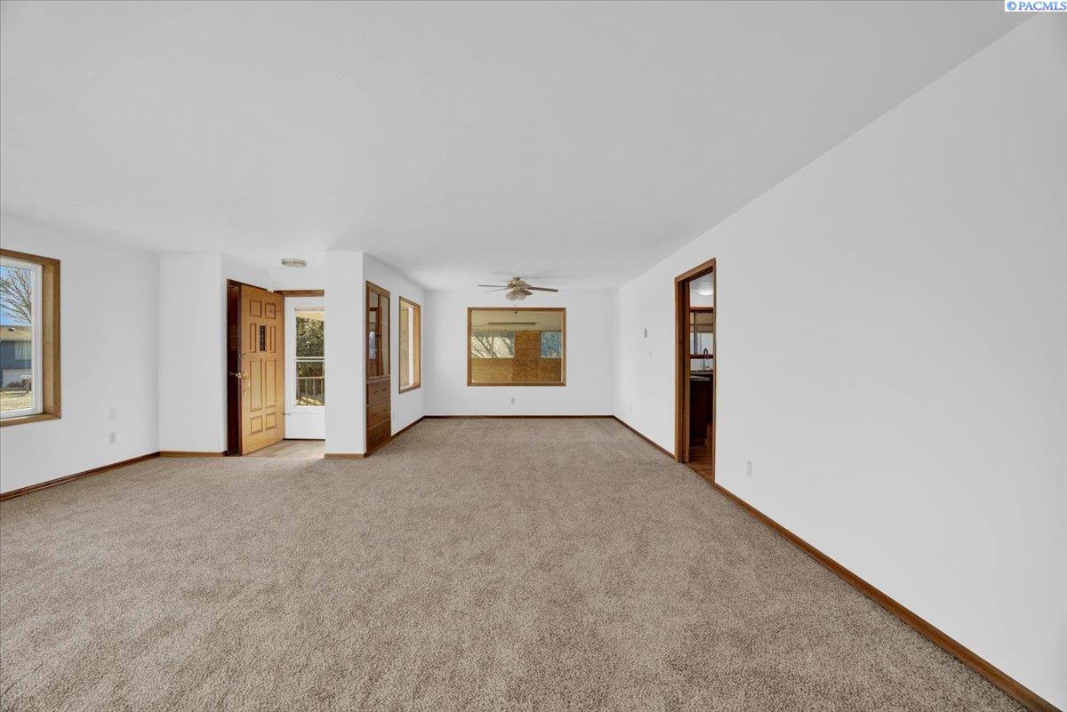 5013 W Livingston Rd