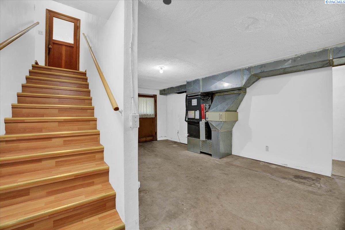 5013 W Livingston Rd