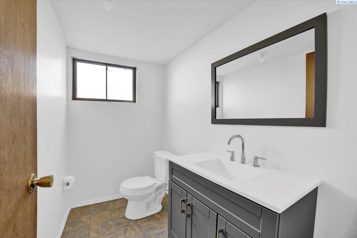 5013 W Livingston Rd