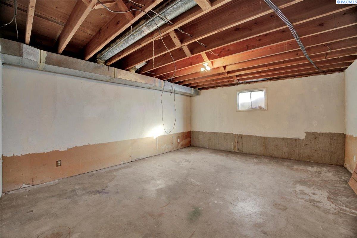 5013 W Livingston Rd