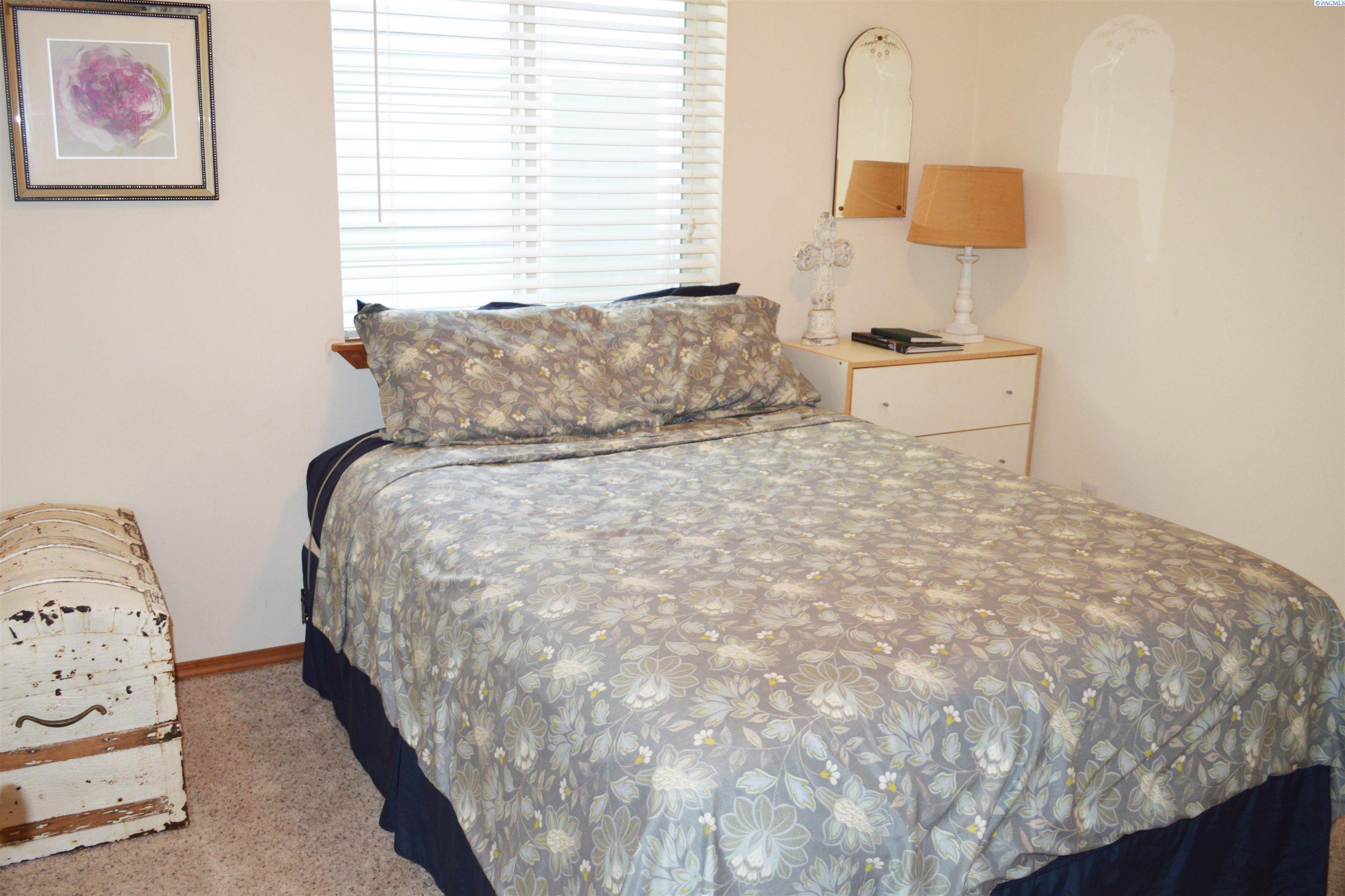 7820 White Bluffs Ct.