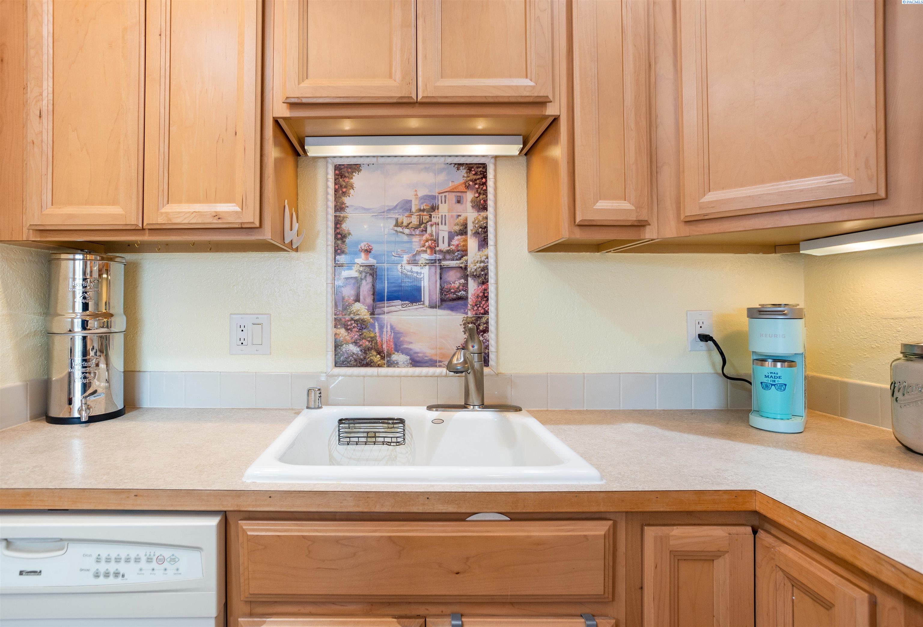 3121 W Hood Avenue G-204