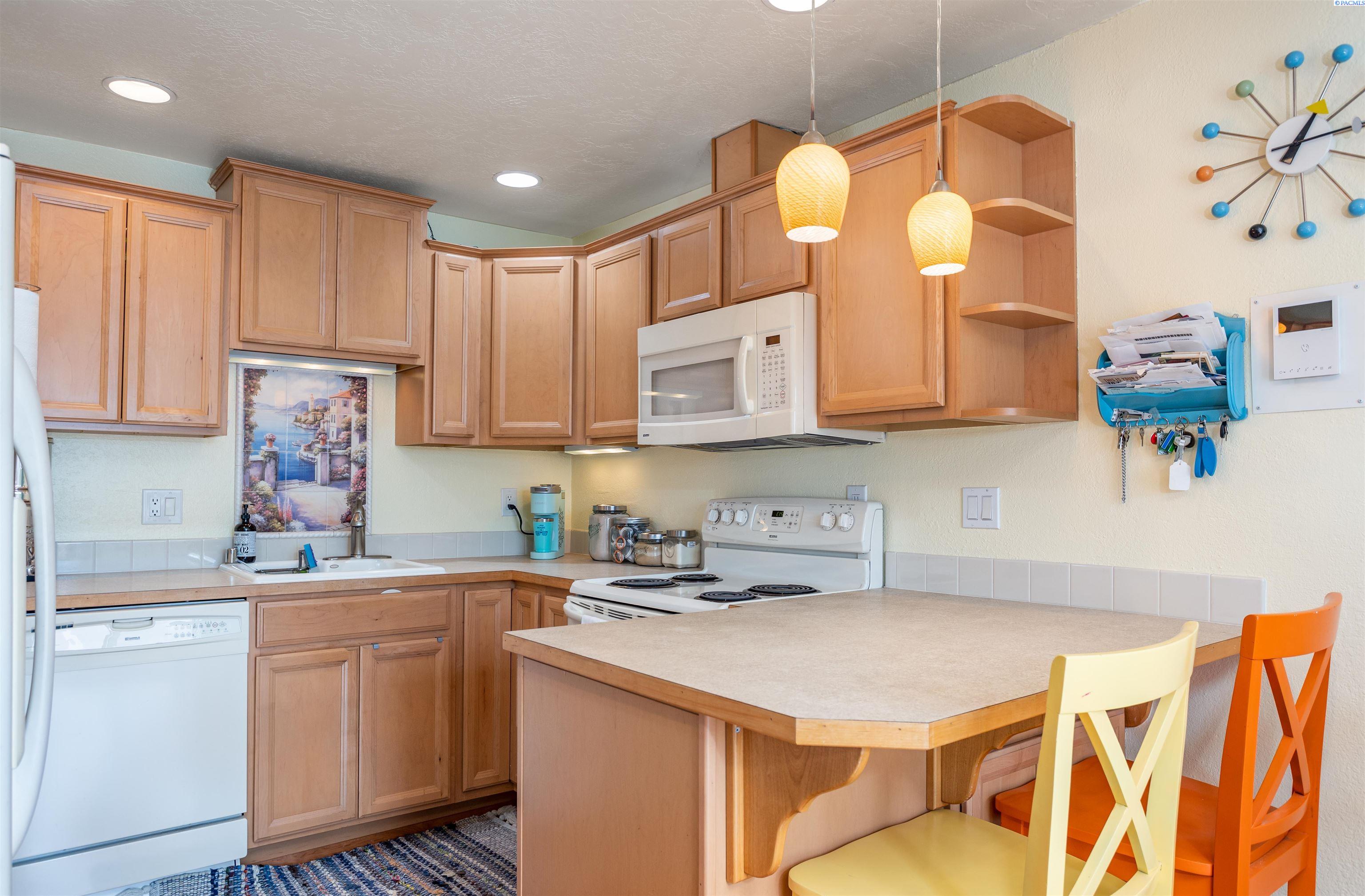 3121 W Hood Avenue G-204