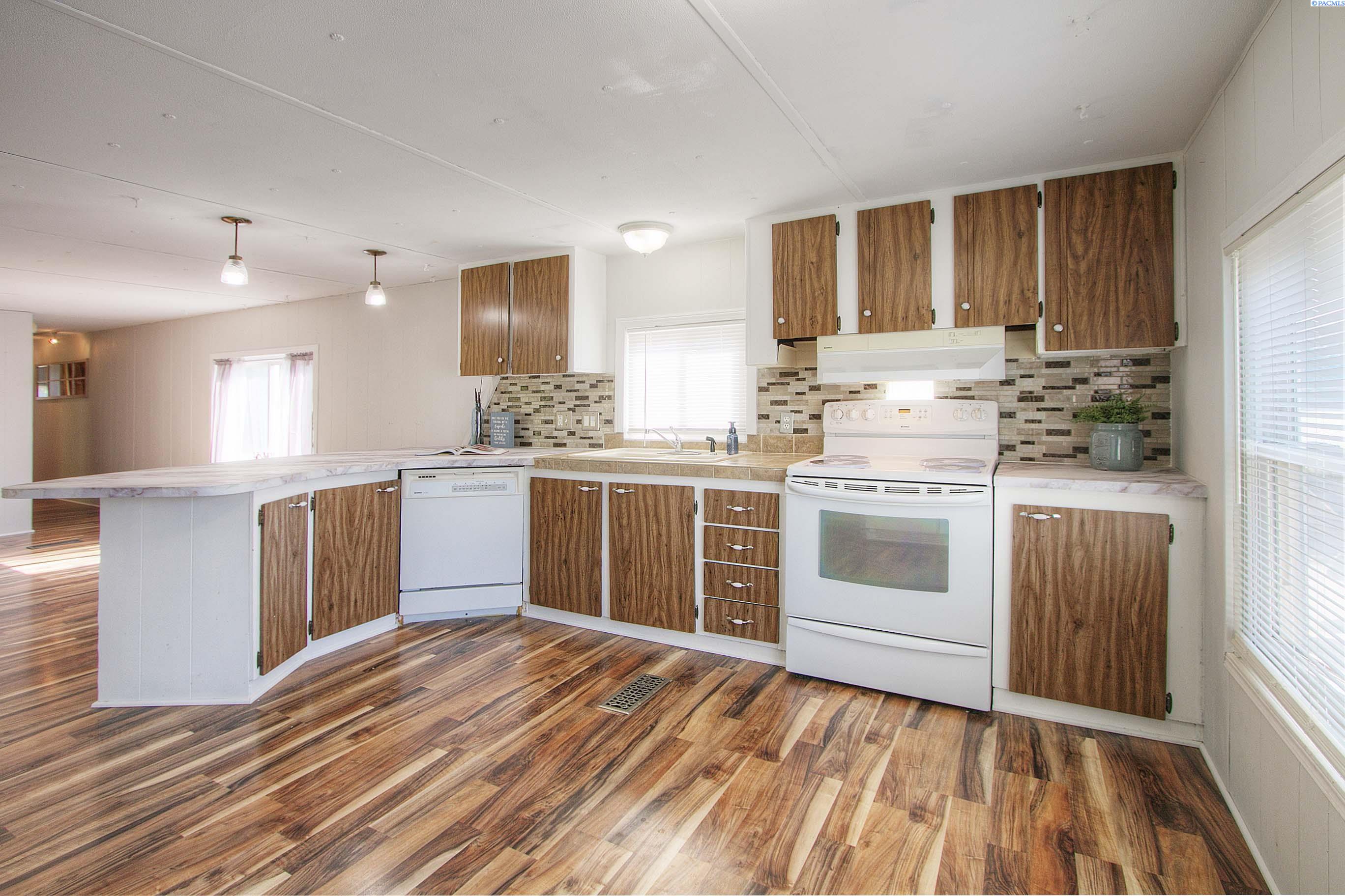 2105 N Steptoe Trlr #27