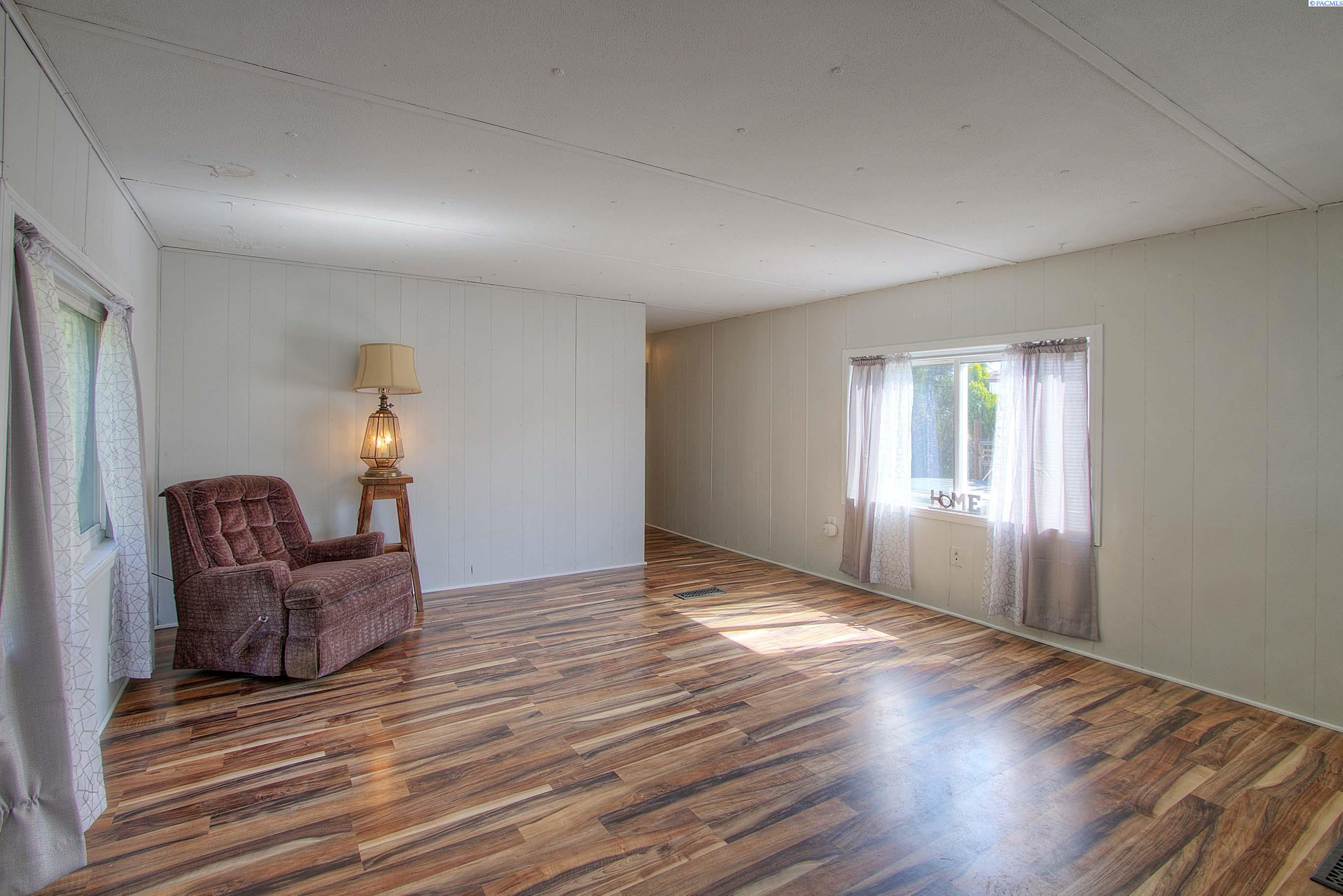 2105 N Steptoe Trlr #27