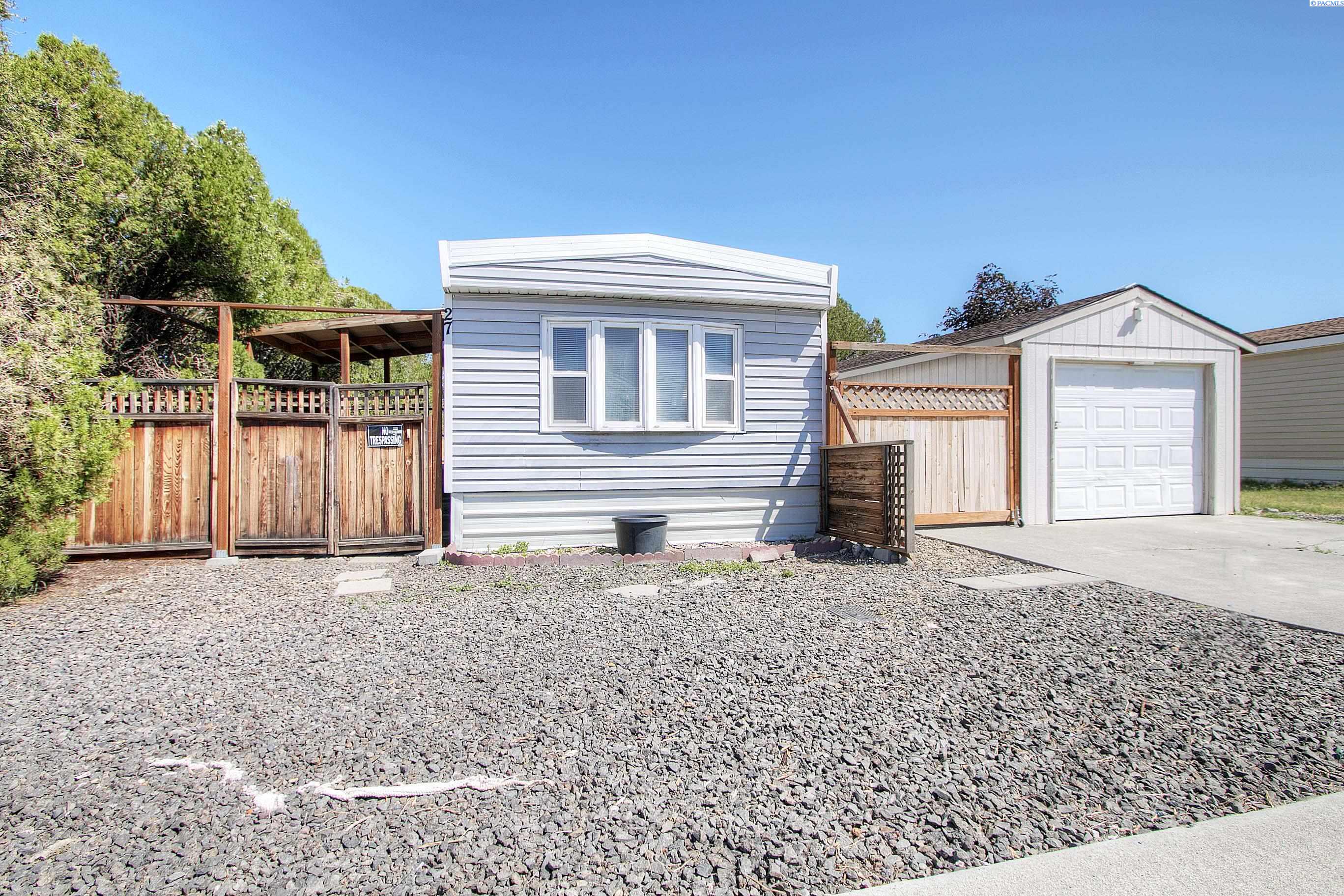 2105 N Steptoe Trlr #27