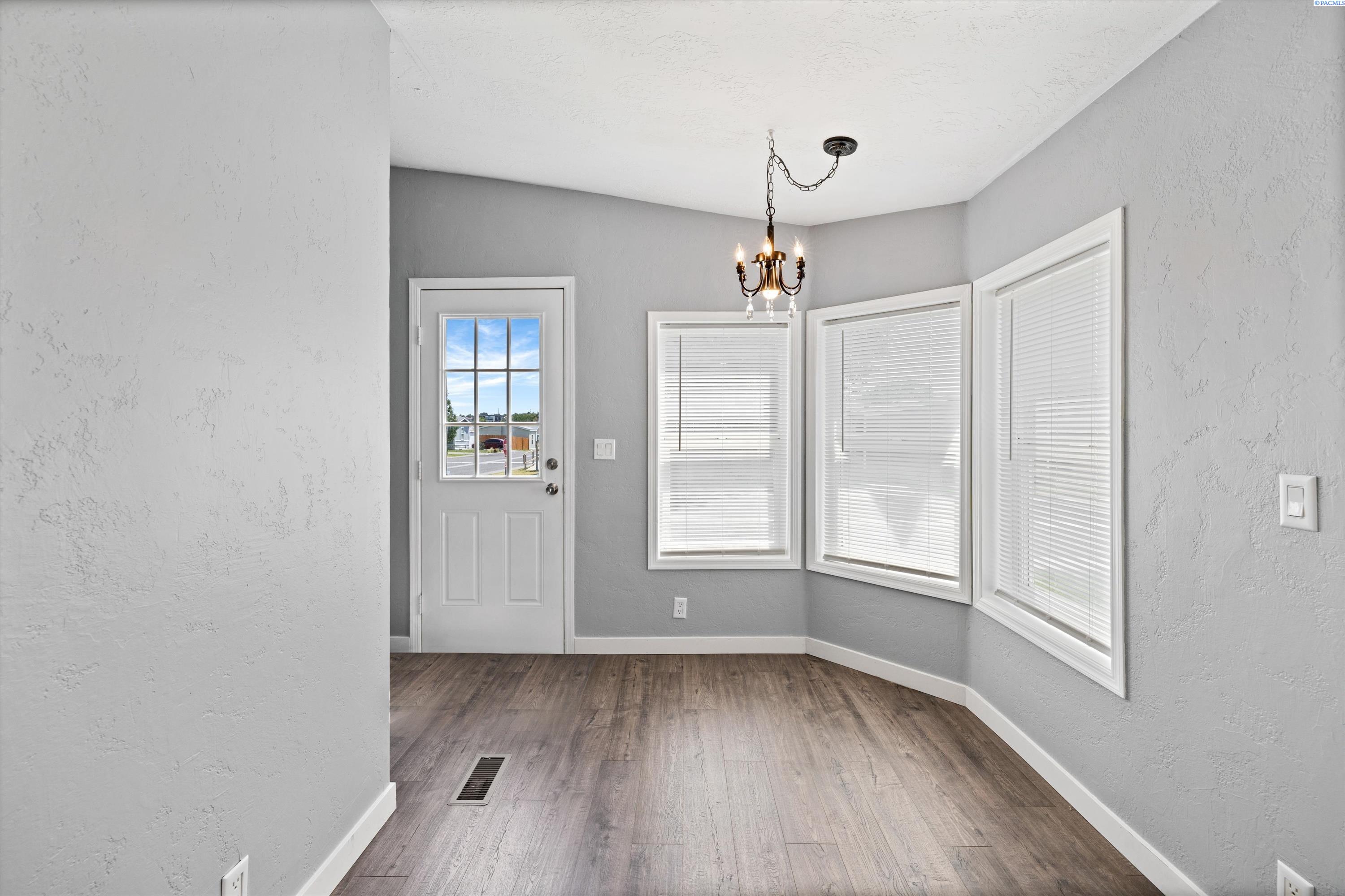 2105 N Steptoe St #66