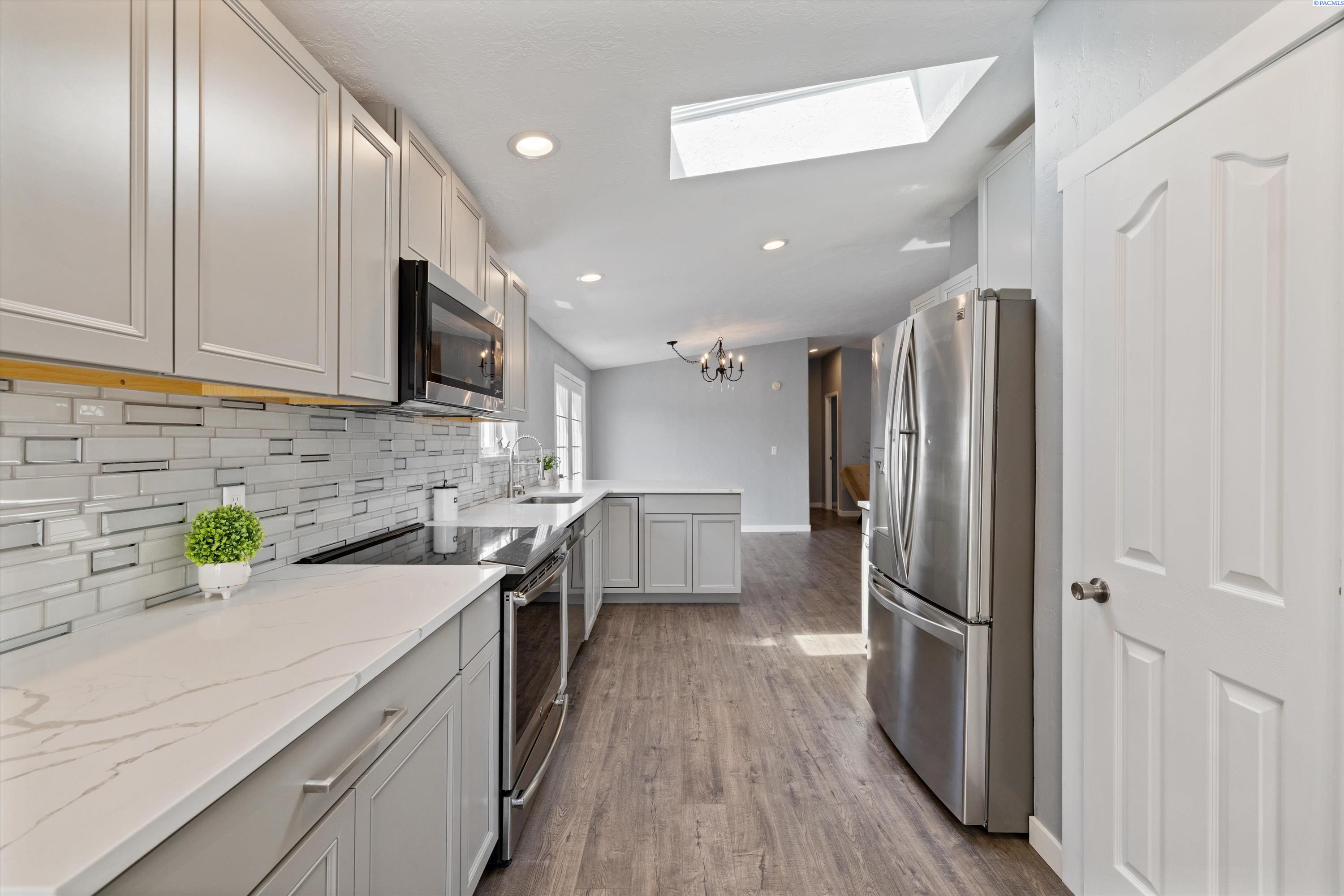 2105 N Steptoe St #66