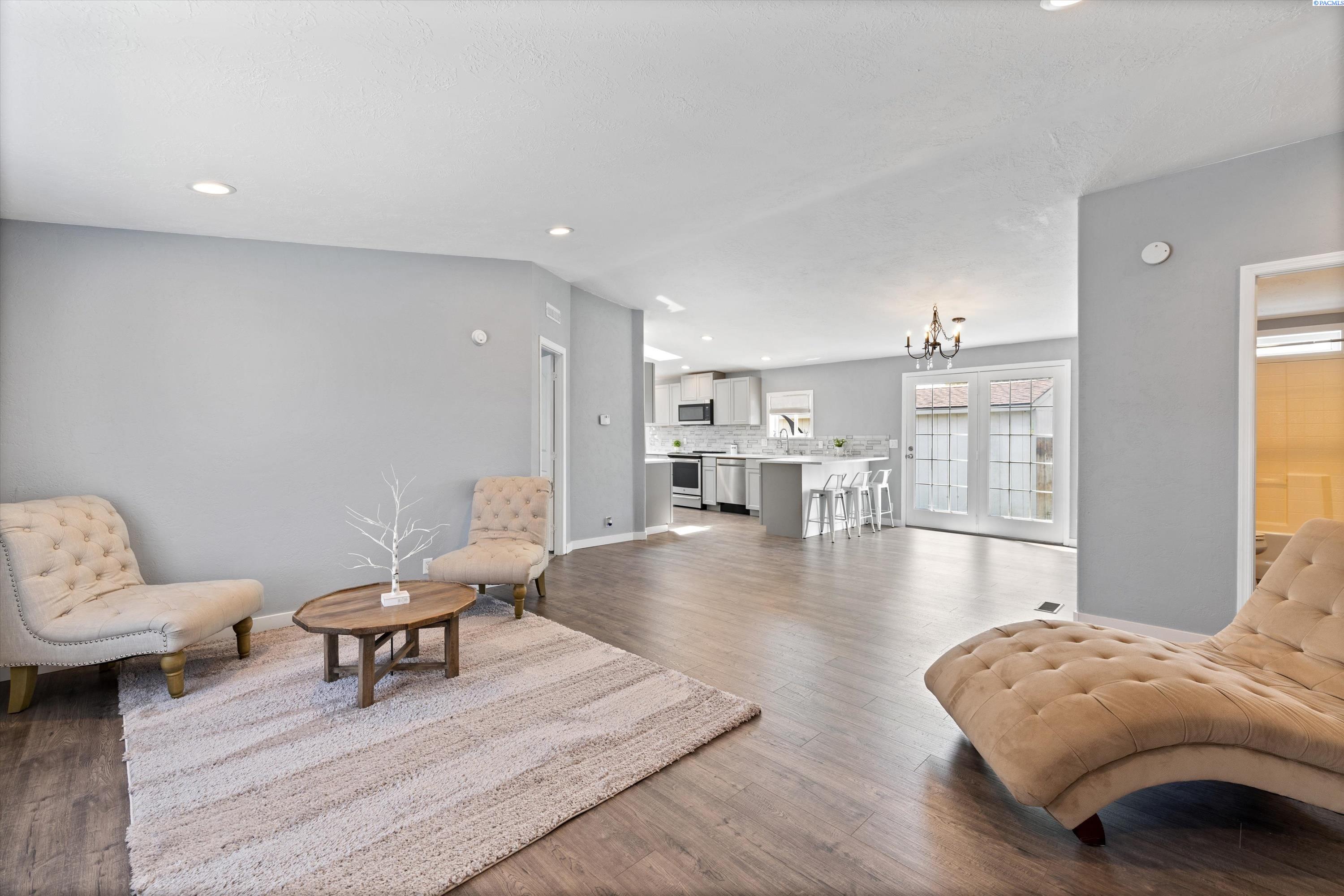 2105 N Steptoe St #66