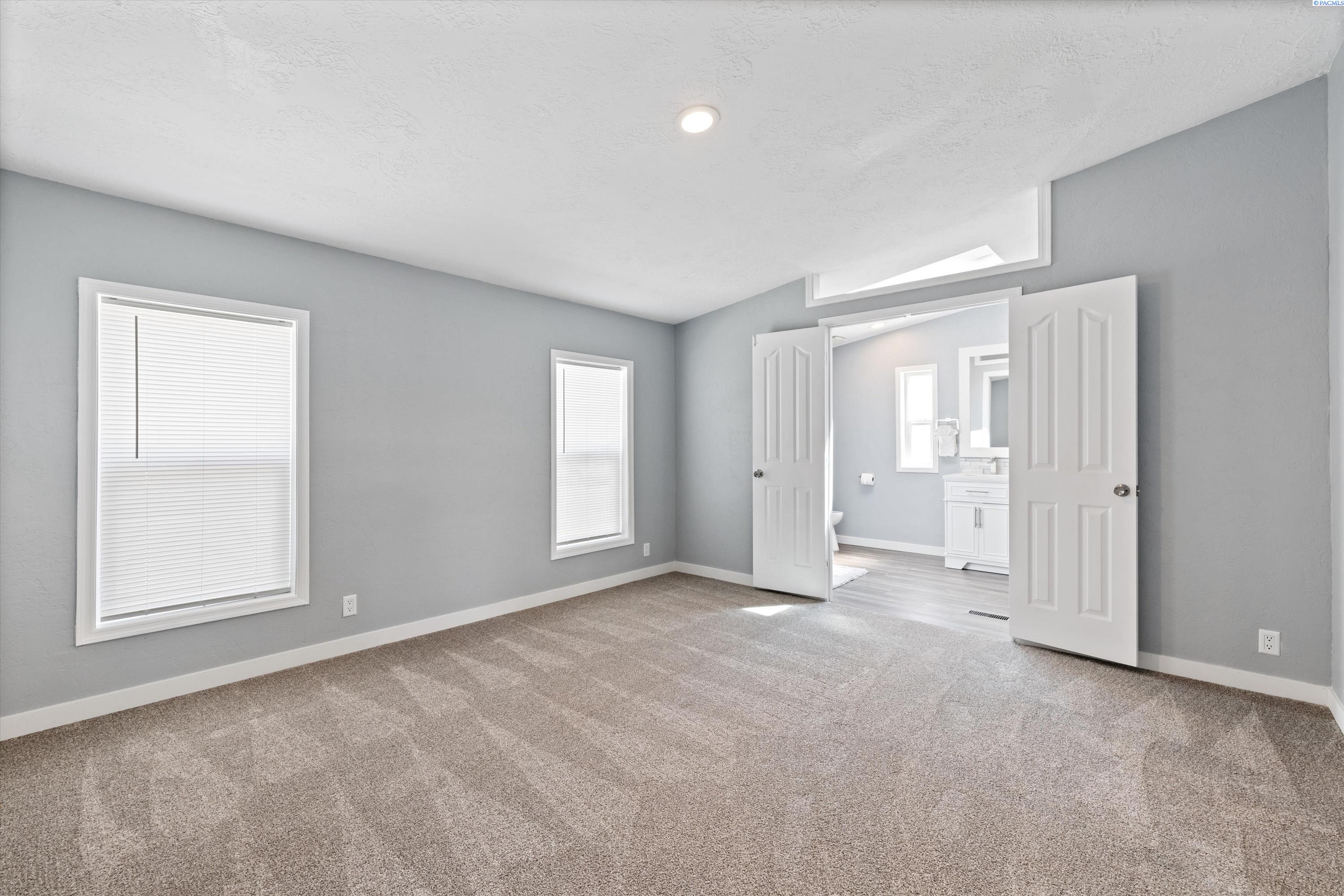 2105 N Steptoe St #66