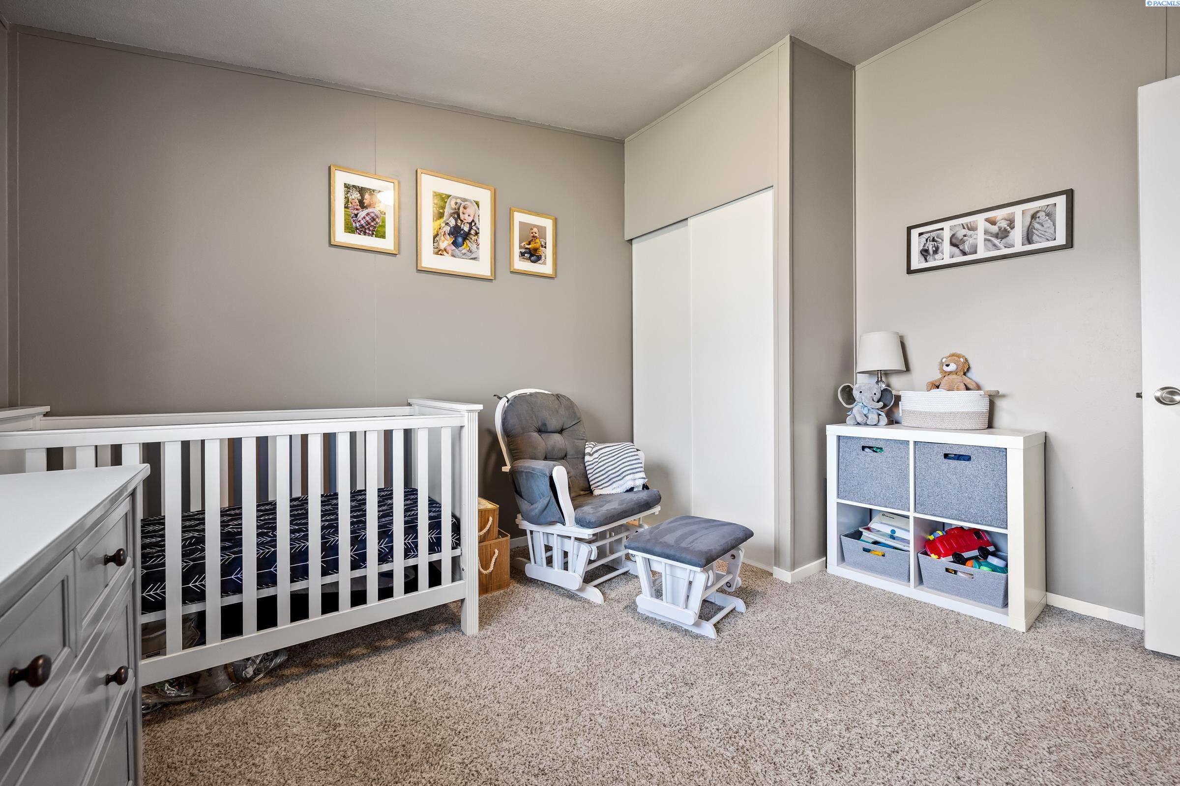 4713 W Grand Ronde Ave.