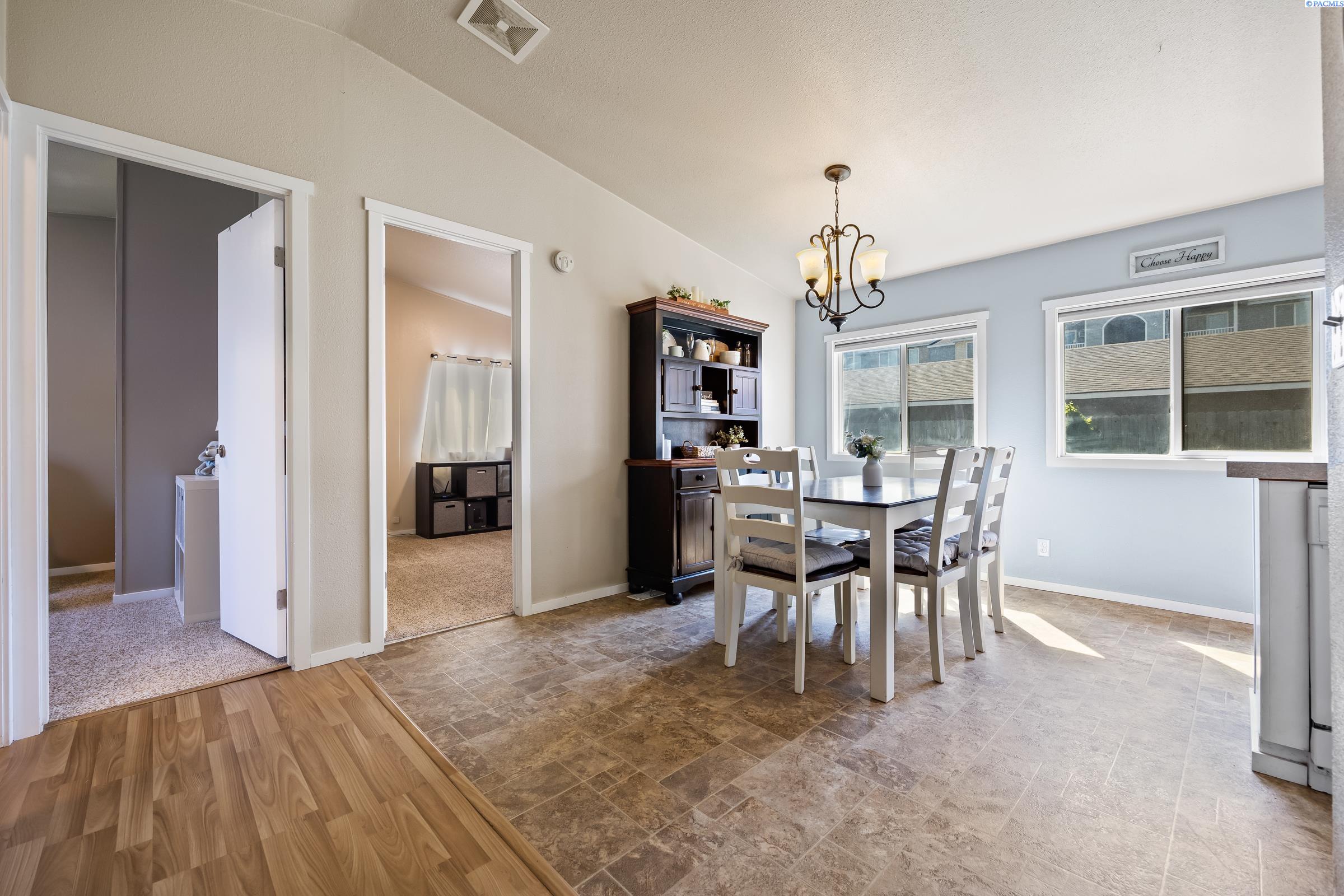 4713 W Grand Ronde Ave.