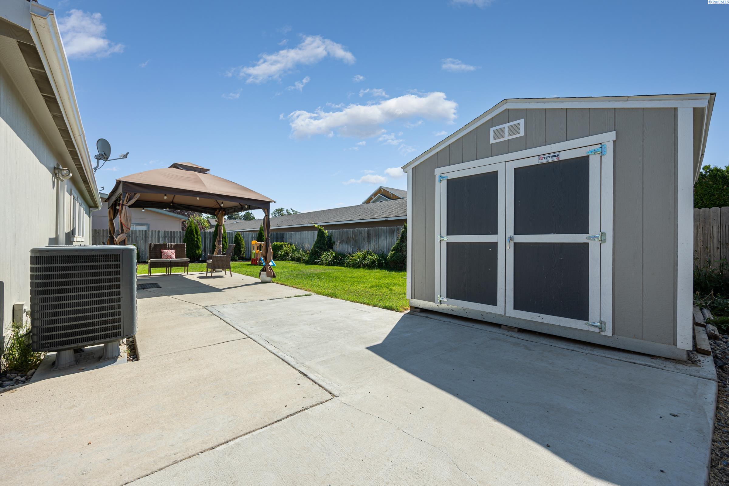 4713 W Grand Ronde Ave.