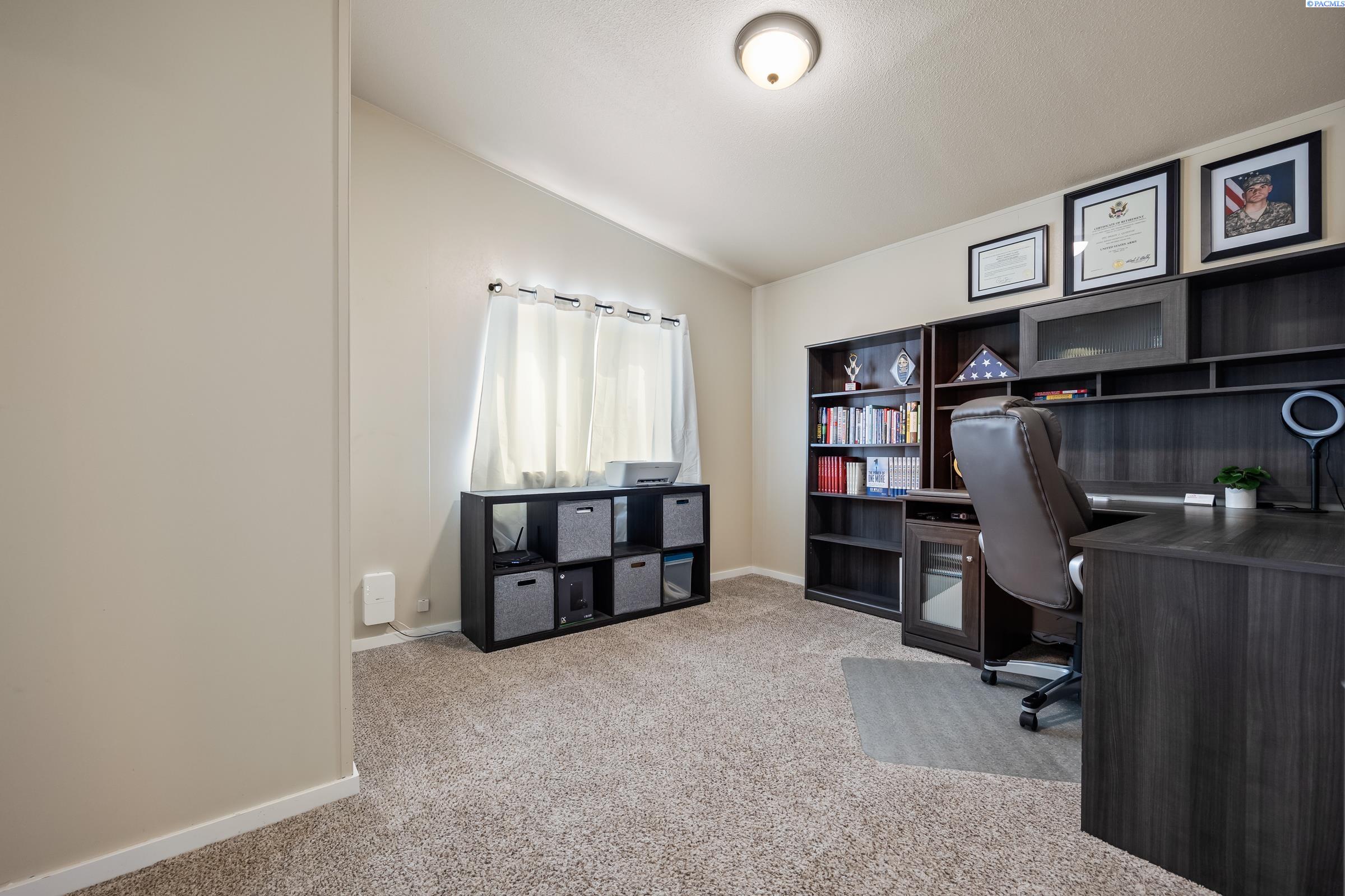 4713 W Grand Ronde Ave.