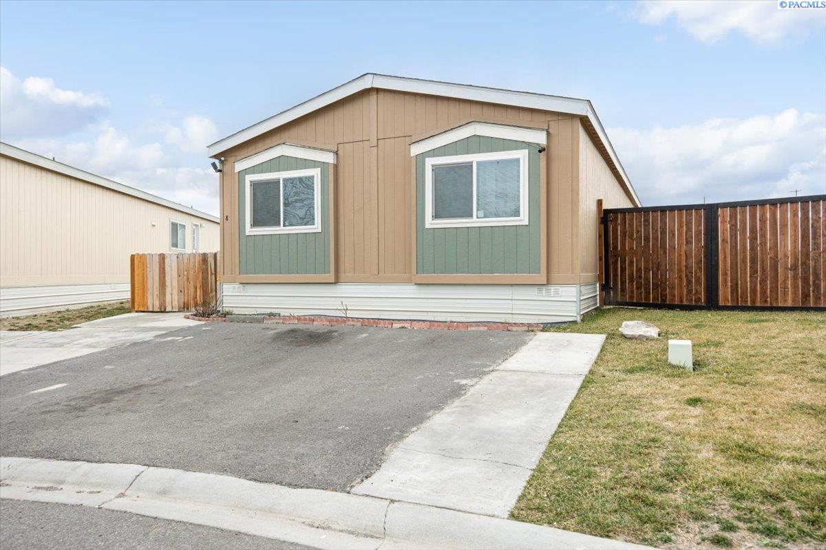 200802 E Game Farm Rd. Unit: #8