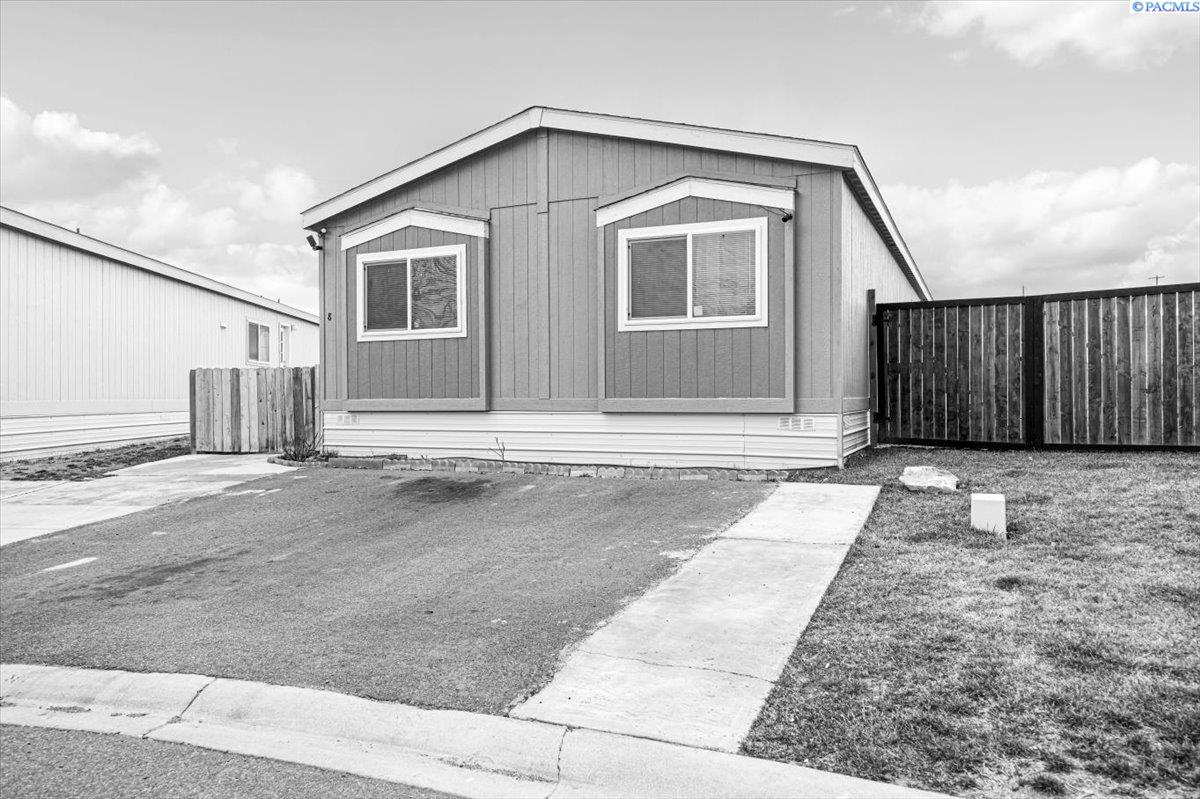 200802 E Game Farm Rd. Unit: #8