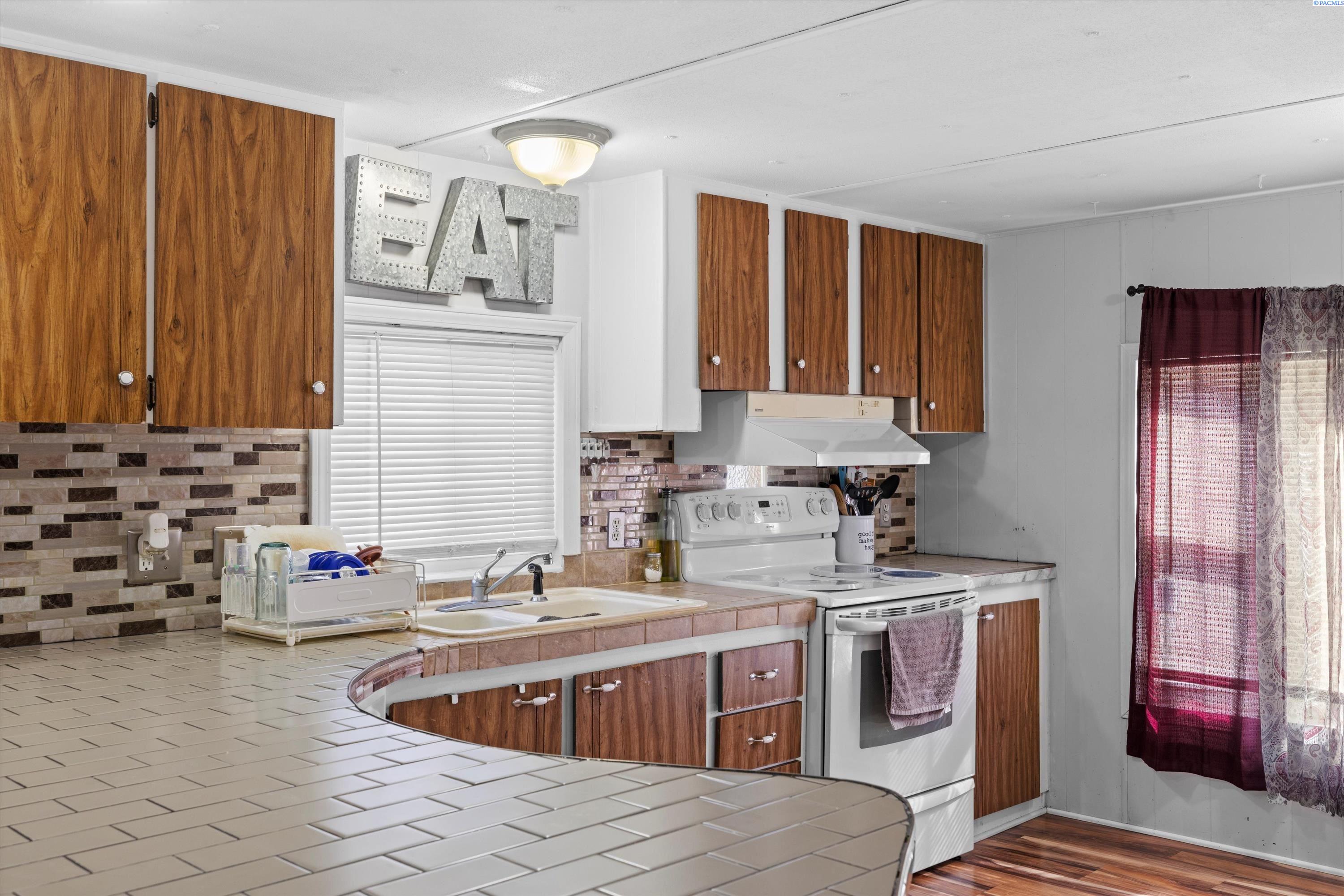 2105 N Steptoe St Trlr 27