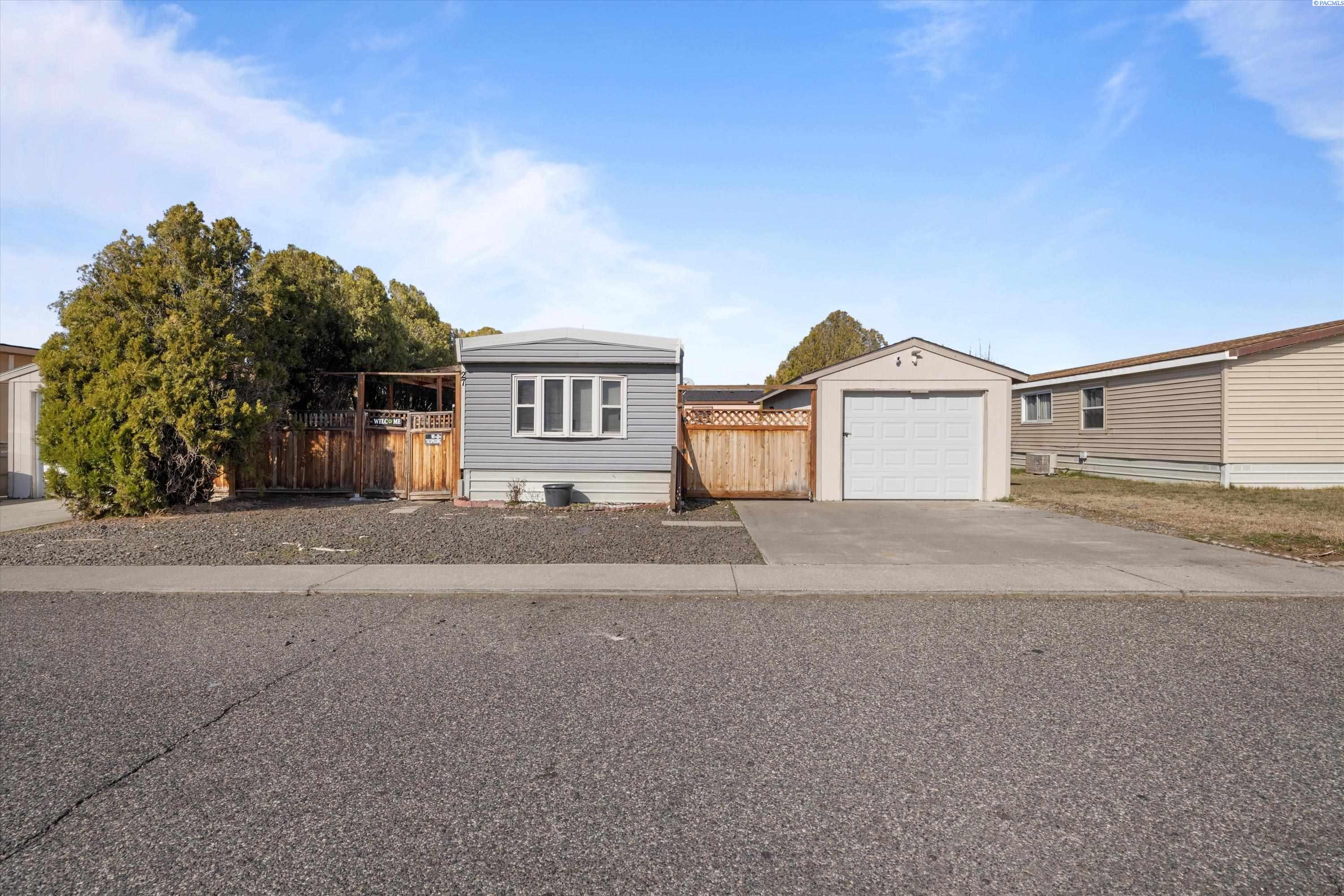 2105 N Steptoe St Trlr 27