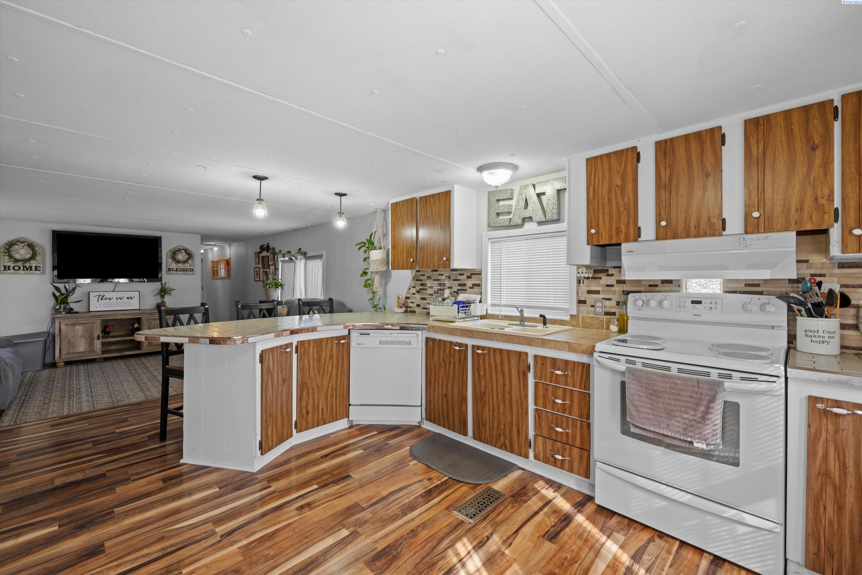 2105 N Steptoe St Trlr 27