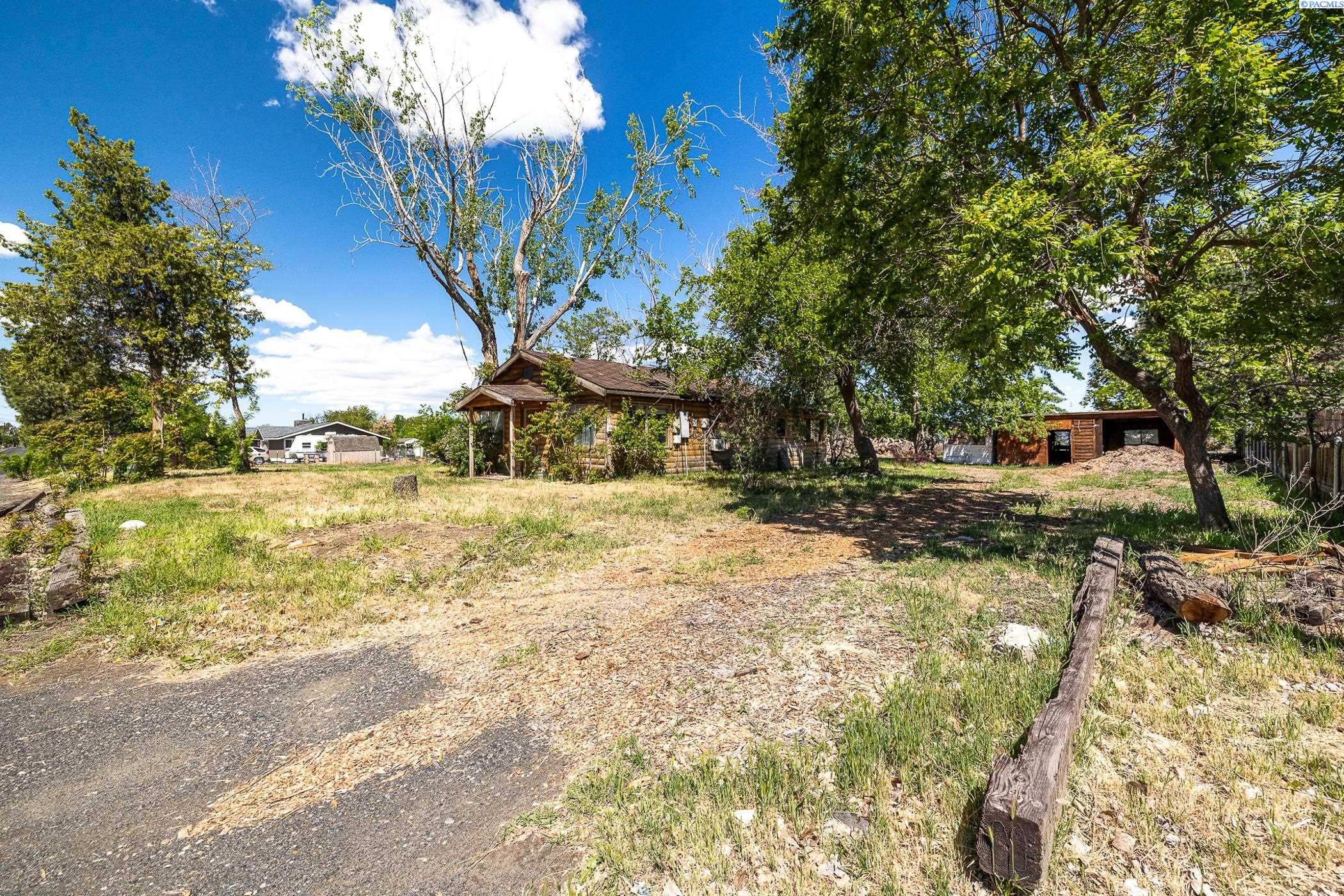 216706 E Bryson Brown Rd