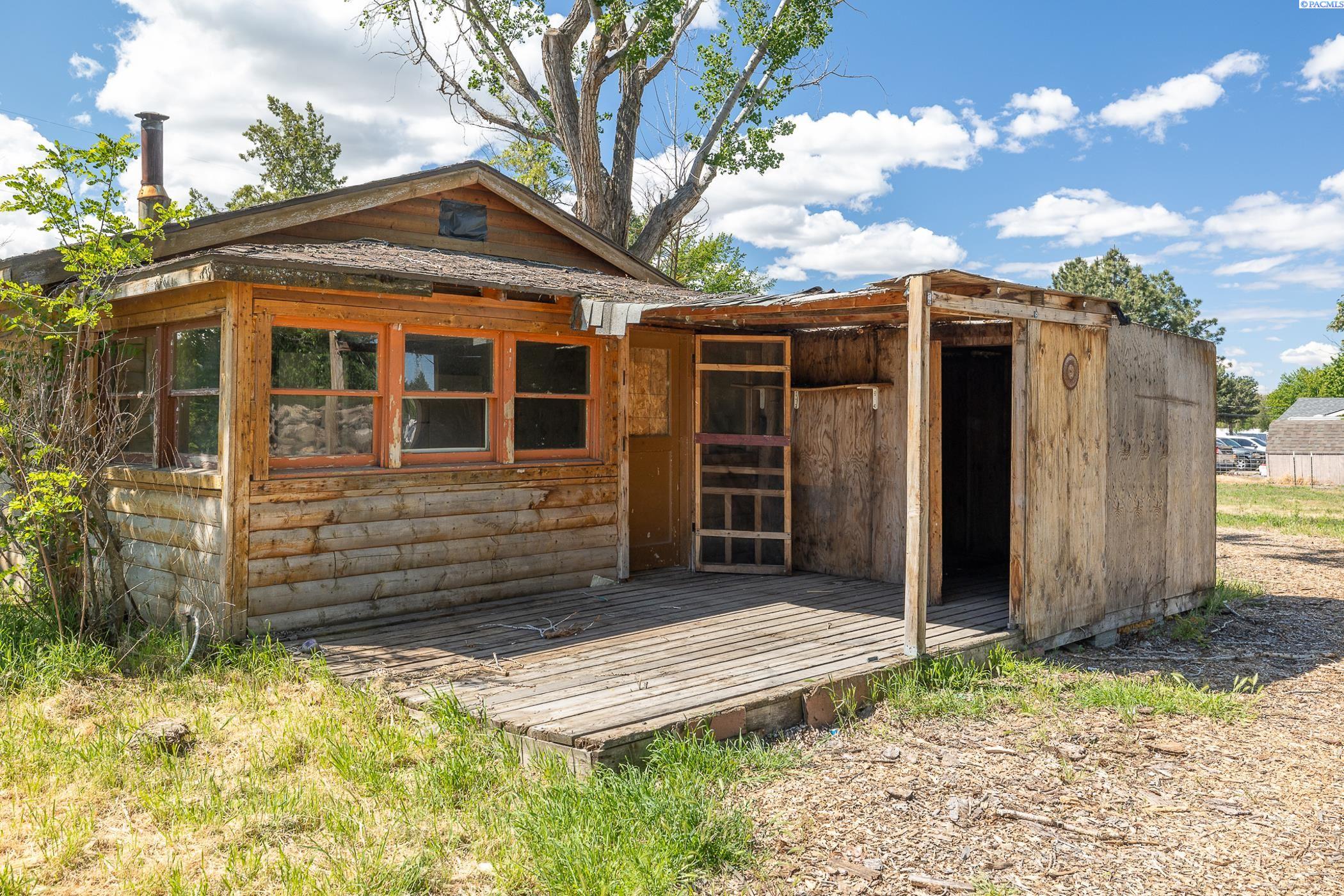 216706 E Bryson Brown Rd