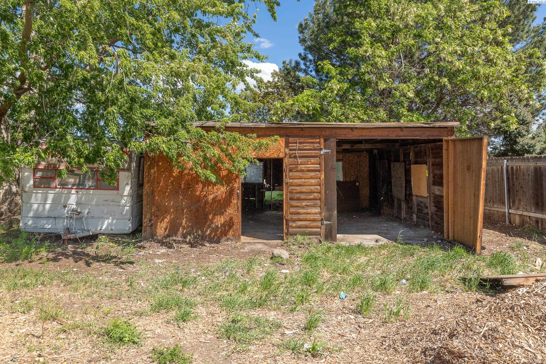 216706 E Bryson Brown Rd