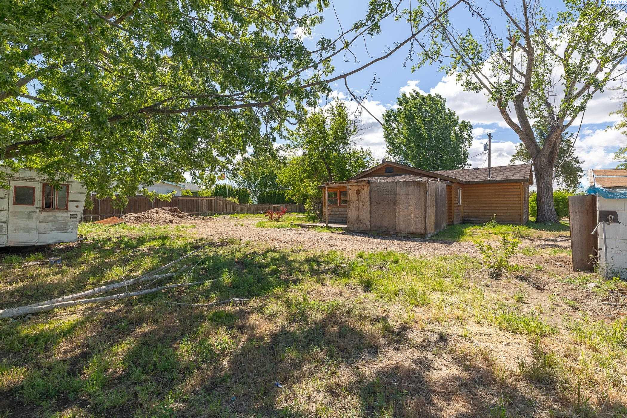 216706 E Bryson Brown Rd