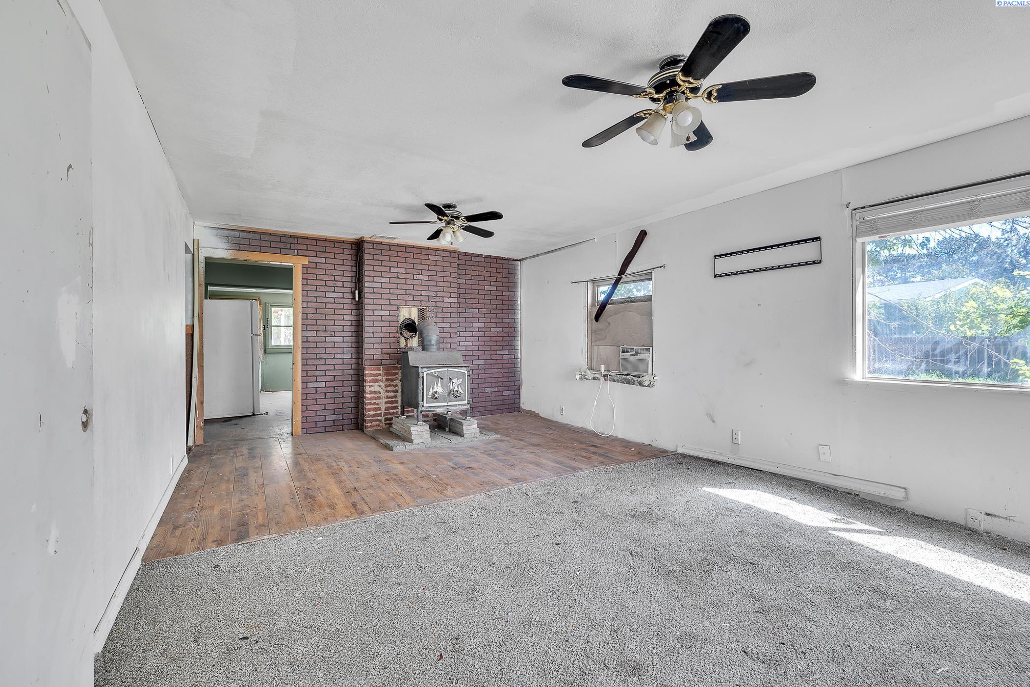 216706 E Bryson Brown Rd