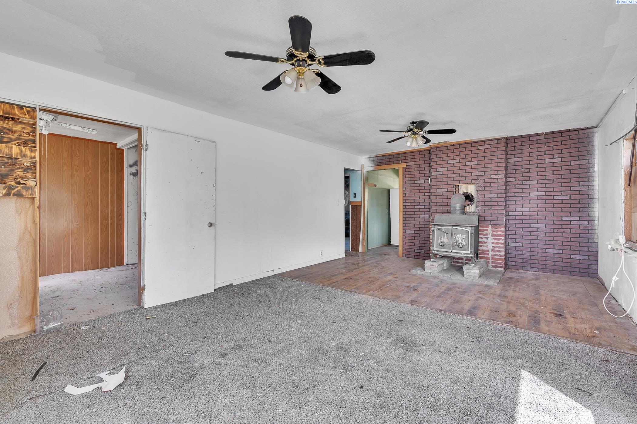 216706 E Bryson Brown Rd