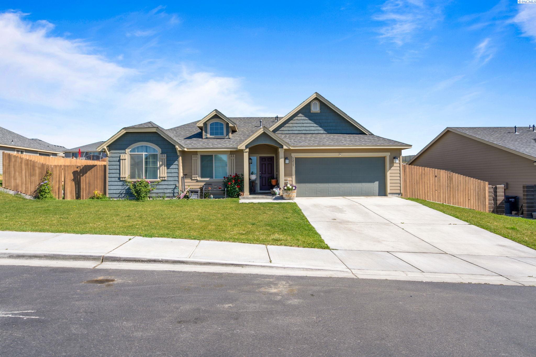 5215 Nashville Drive