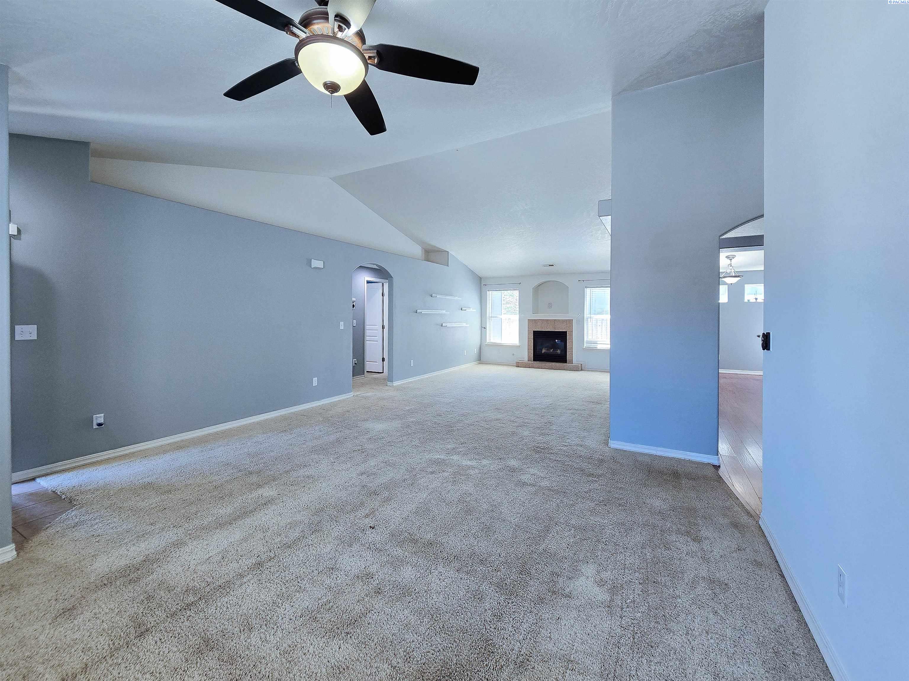 5720 Washougal Lane