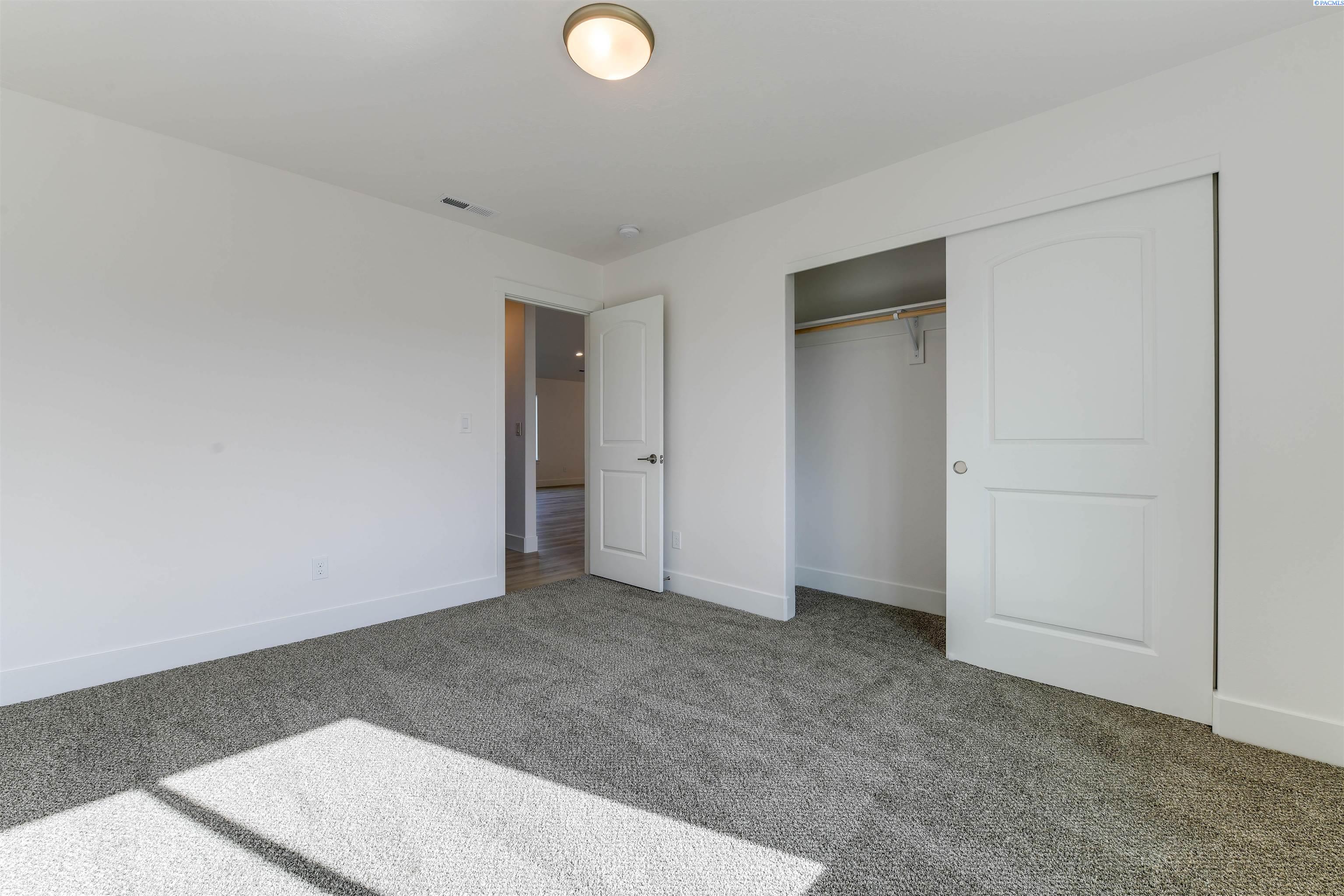 10505 Silverbright Dr