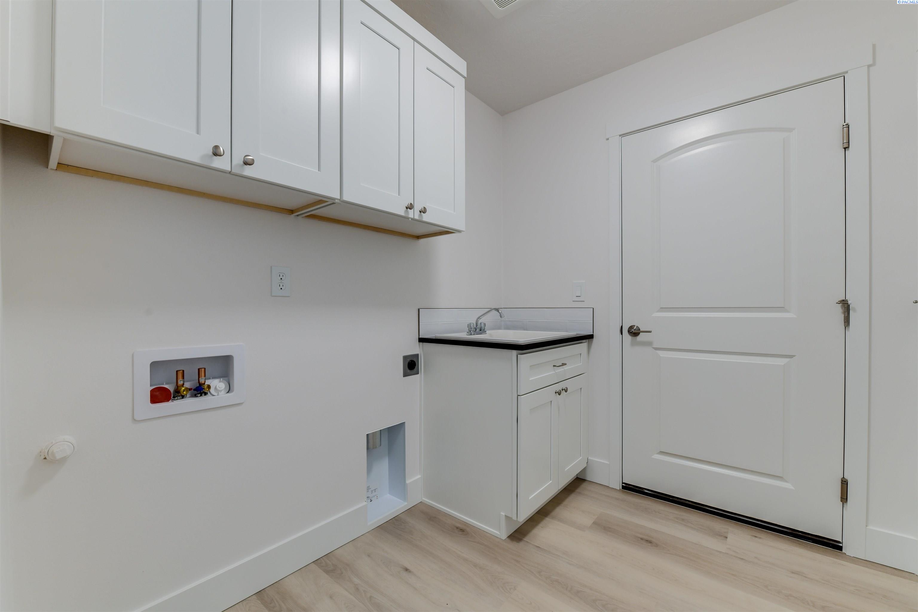 10505 Silverbright Dr