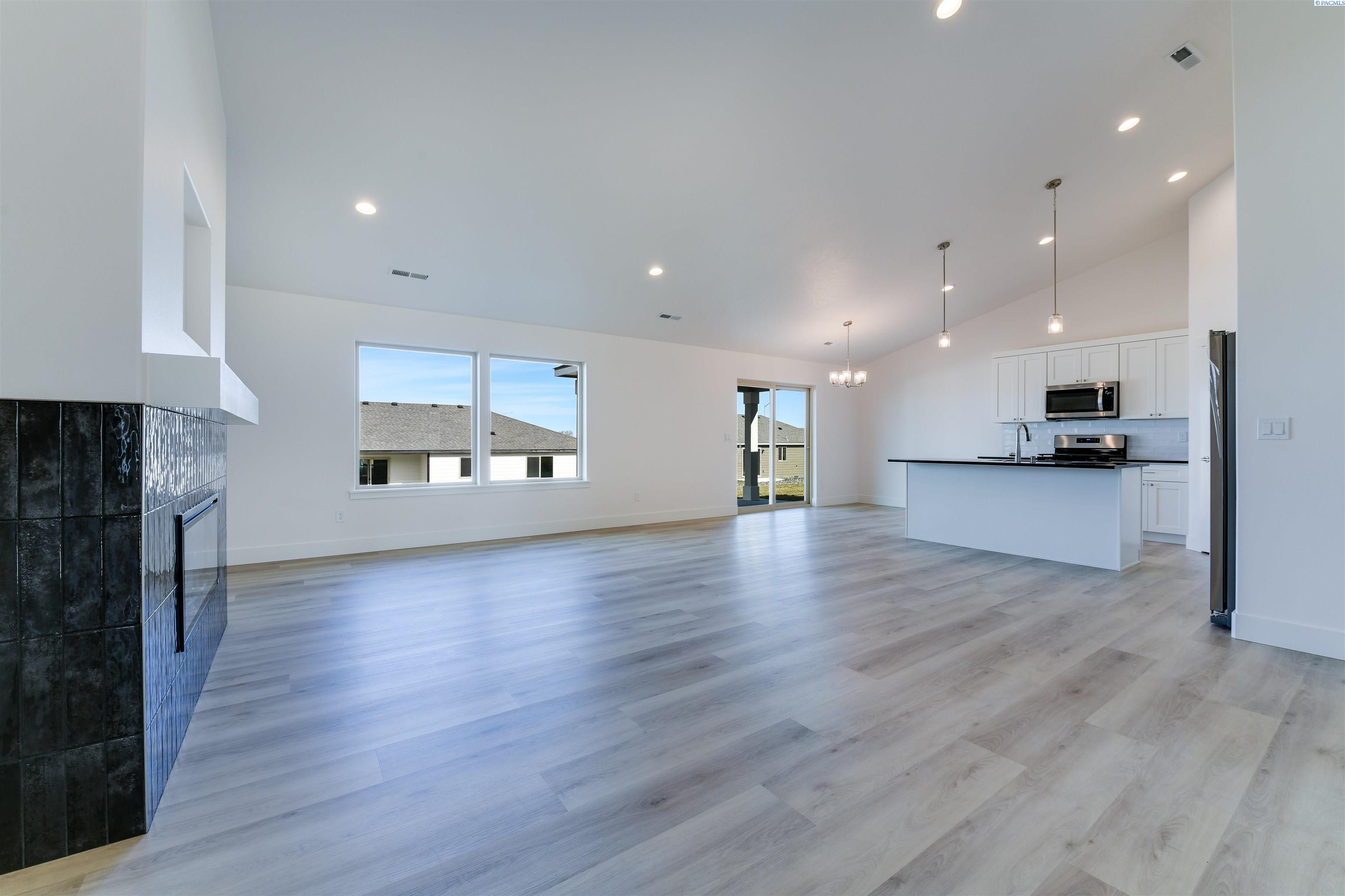 10505 Silverbright Dr