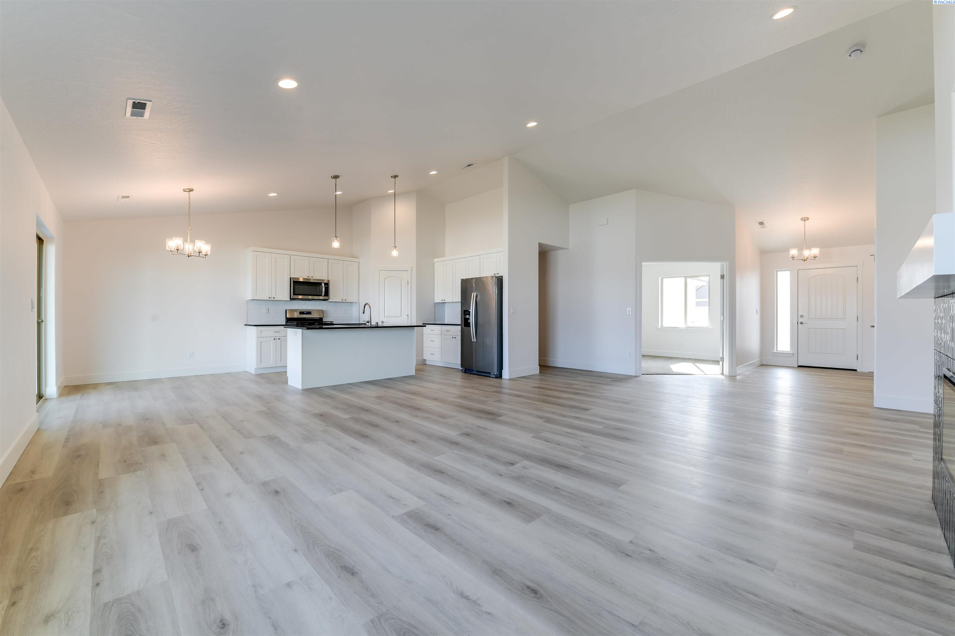 10505 Silverbright Dr