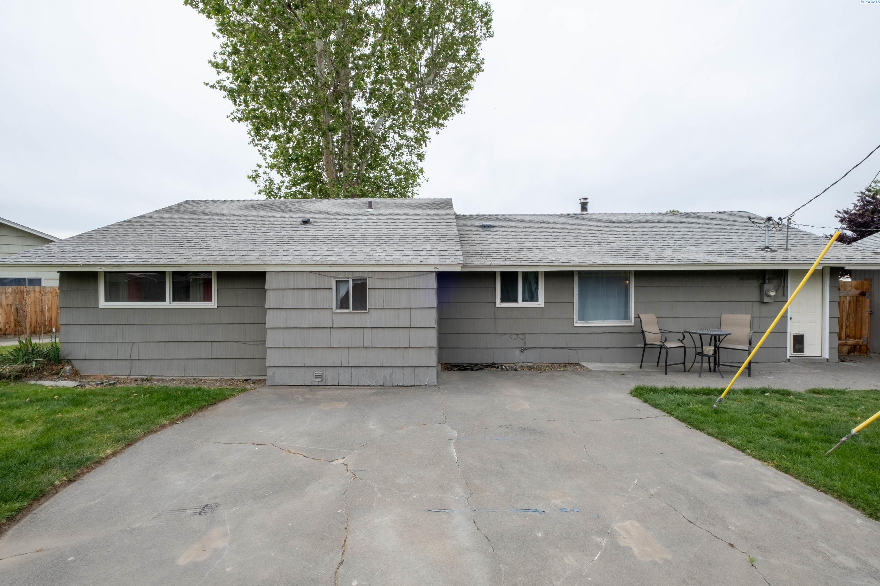 1318 W 3rd